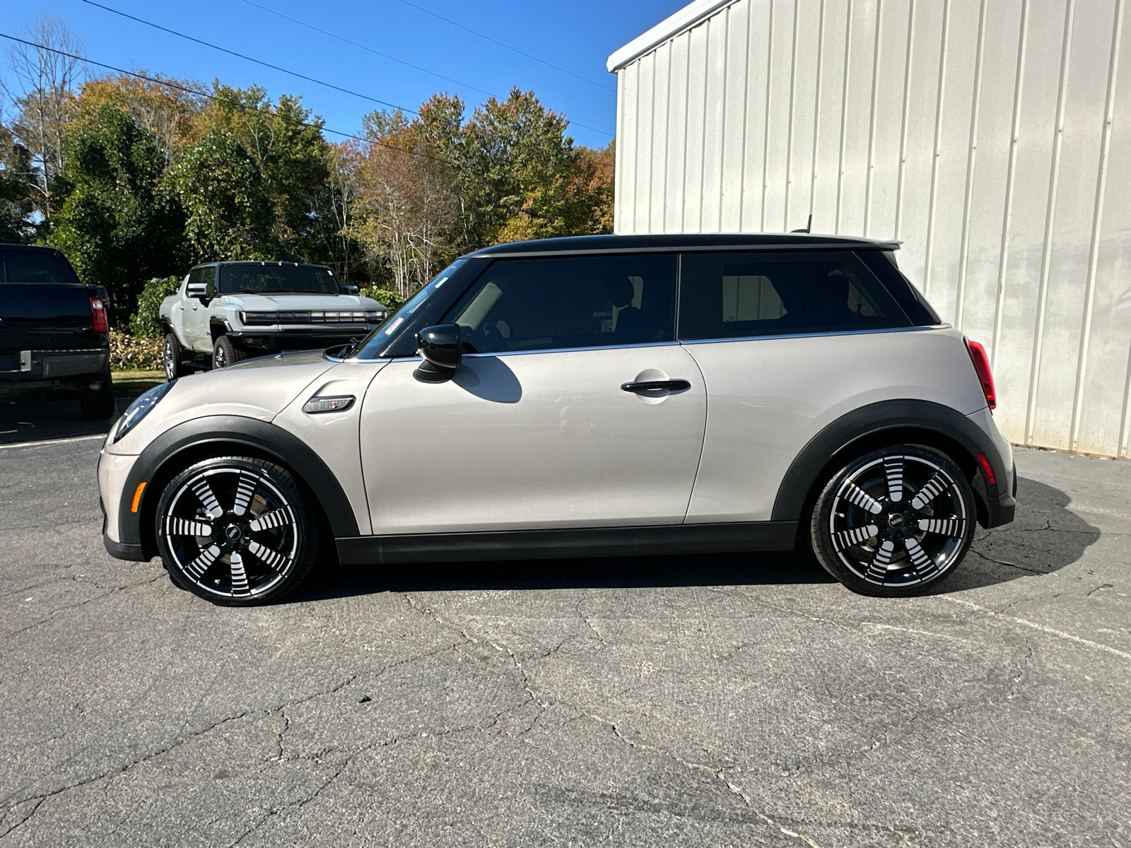 2022 MINI Cooper S Classic 9