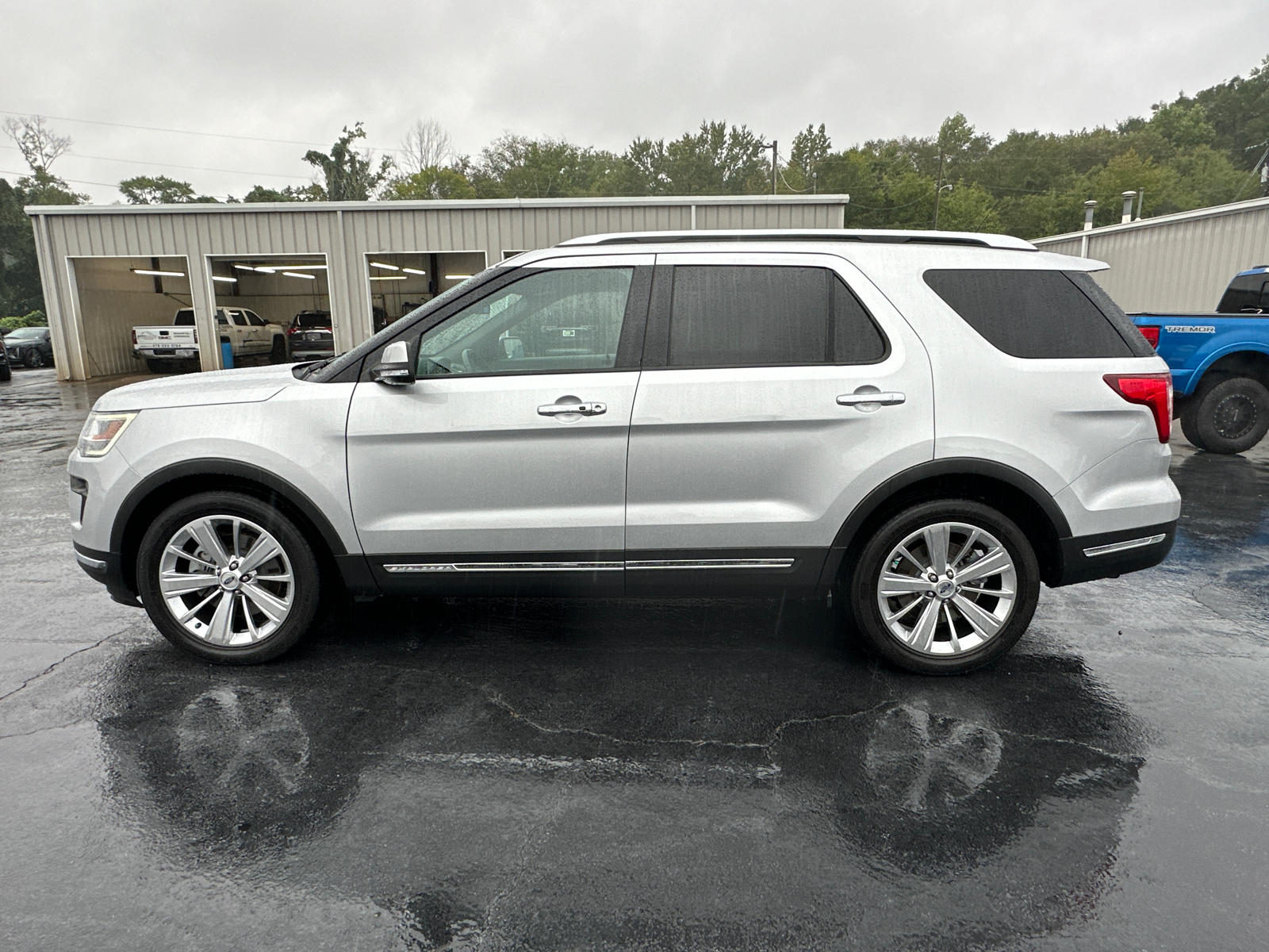 2019 Ford Explorer Limited 10