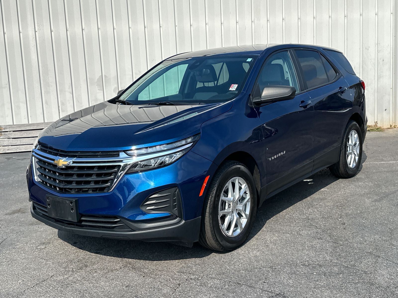 2022 Chevrolet Equinox LS 2