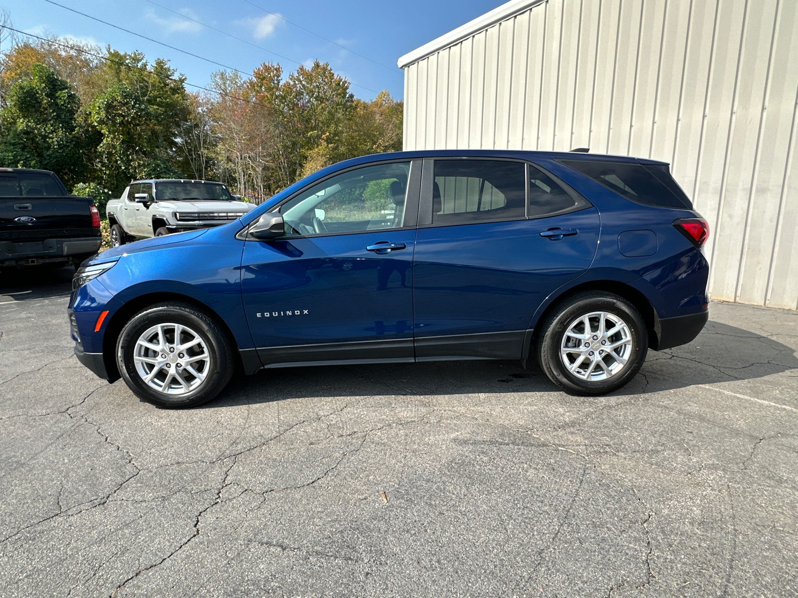 2022 Chevrolet Equinox LS 9