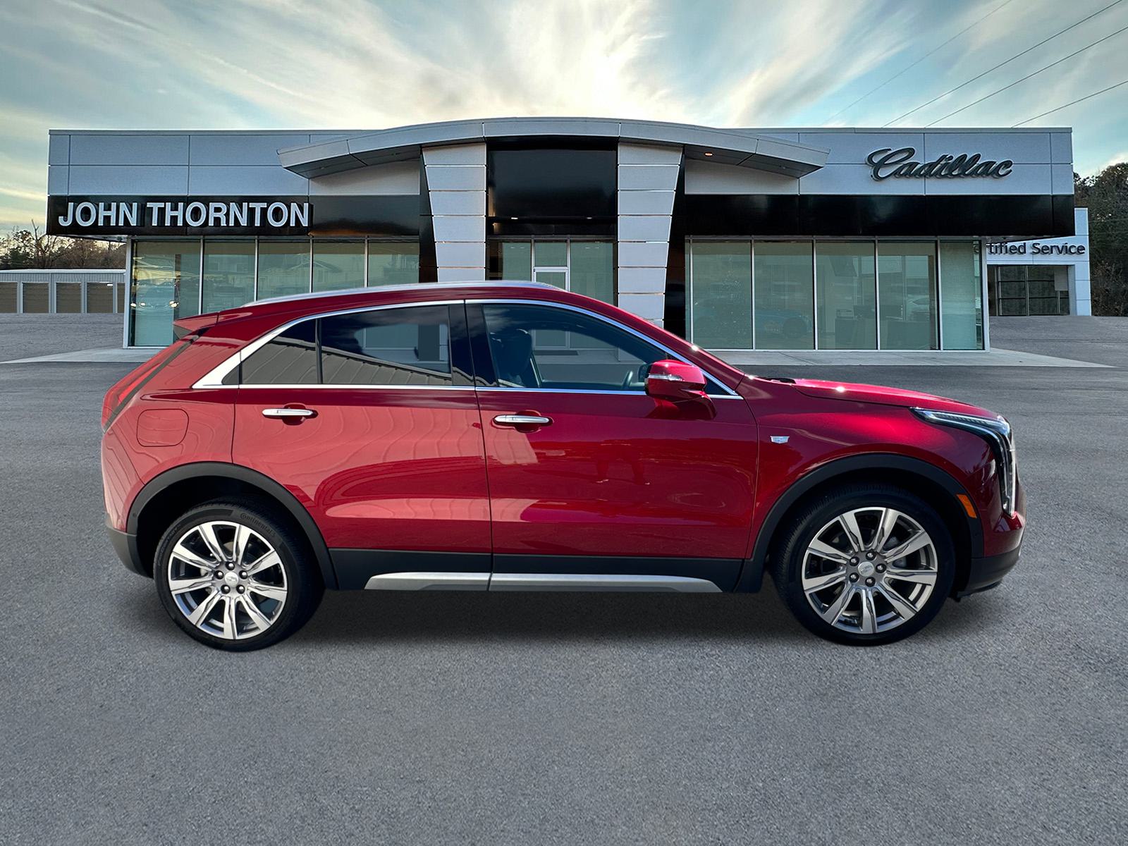 2023 Cadillac XT4 Premium Luxury 4