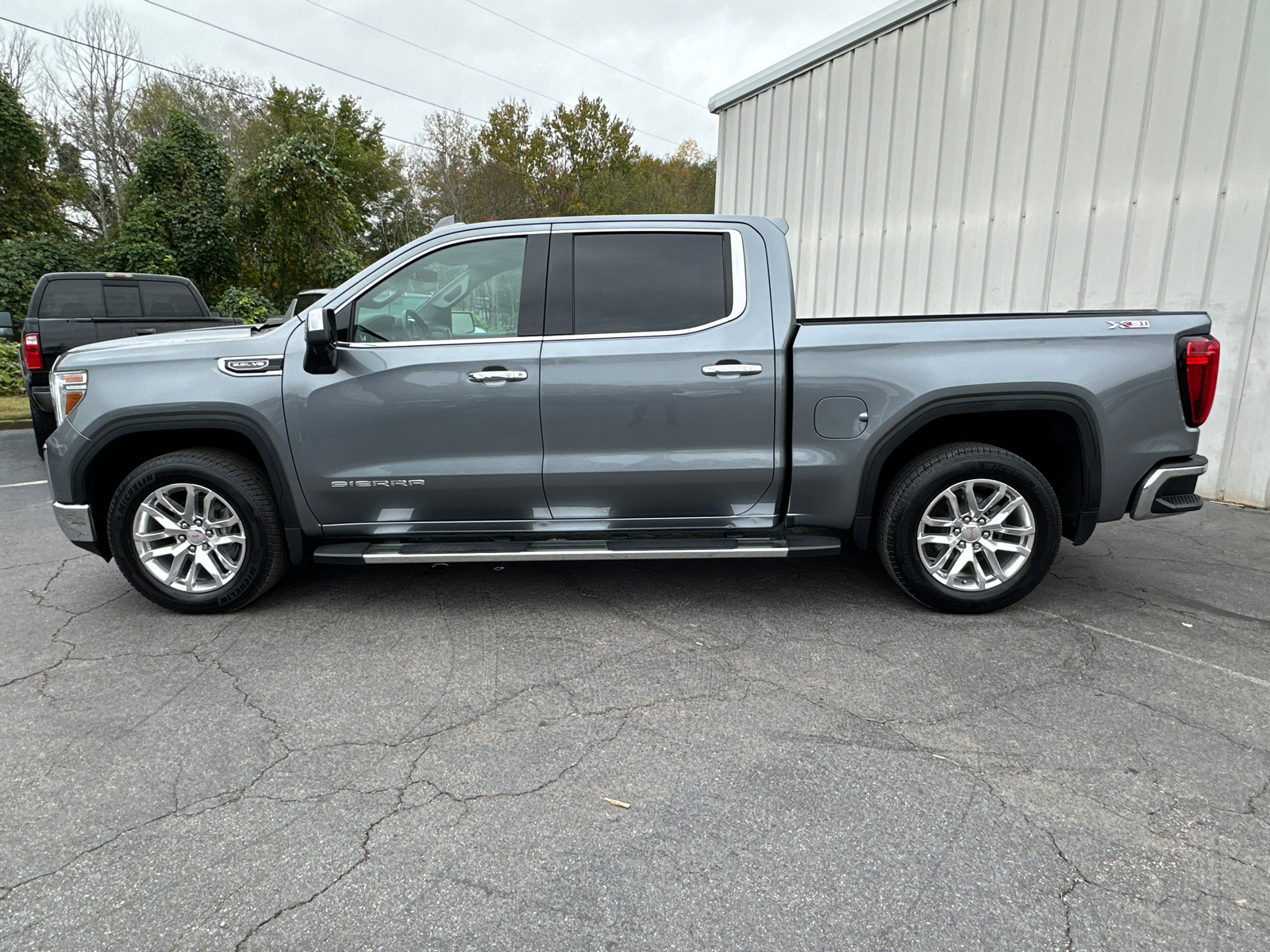 2021 GMC Sierra 1500 SLT 9