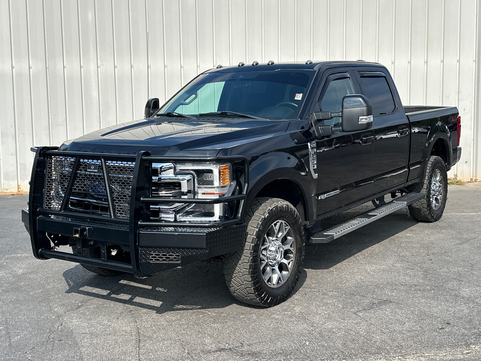 2020 Ford F-250SD Lariat 2