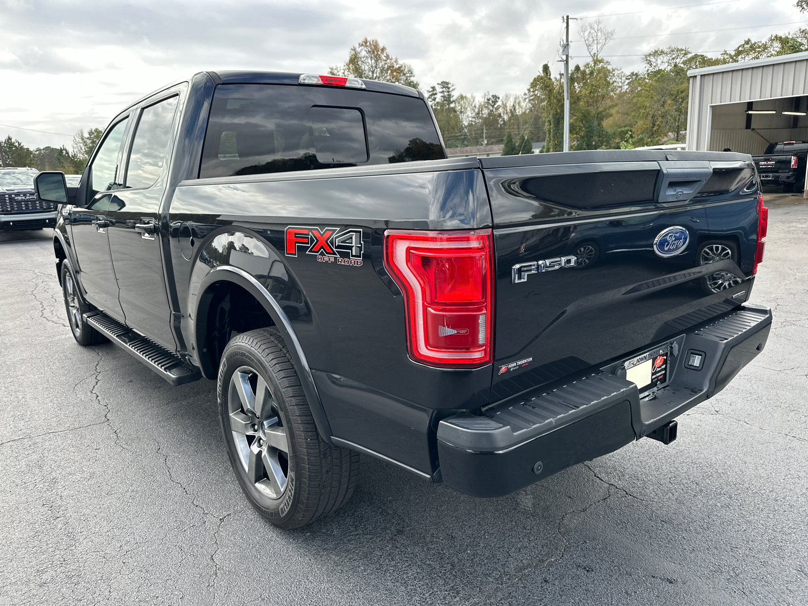 2015 Ford F-150 Lariat 8