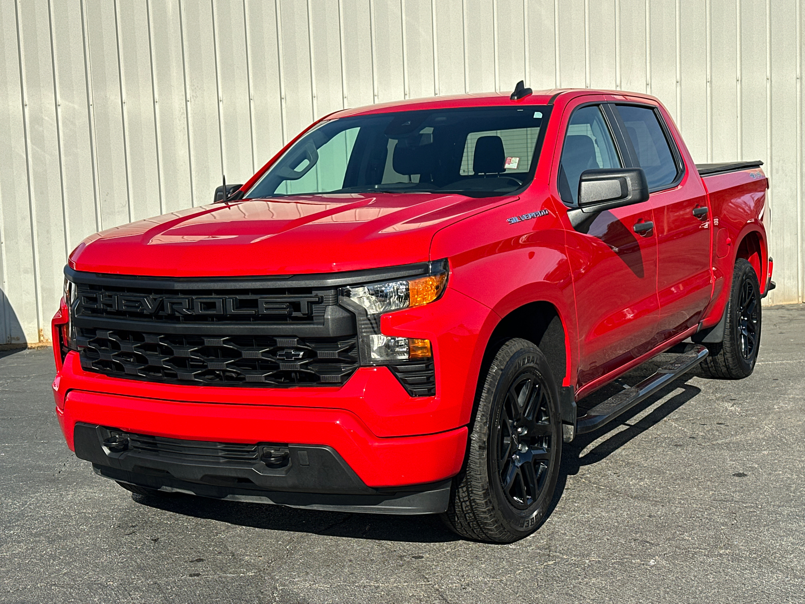 2022 Chevrolet Silverado 1500 Custom 2