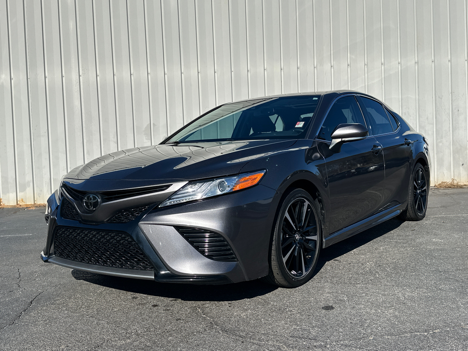 2020 Toyota Camry XSE 3