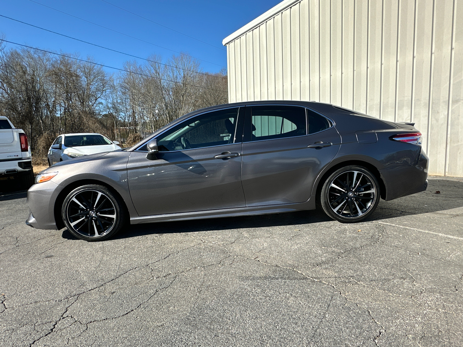 2020 Toyota Camry XSE 10