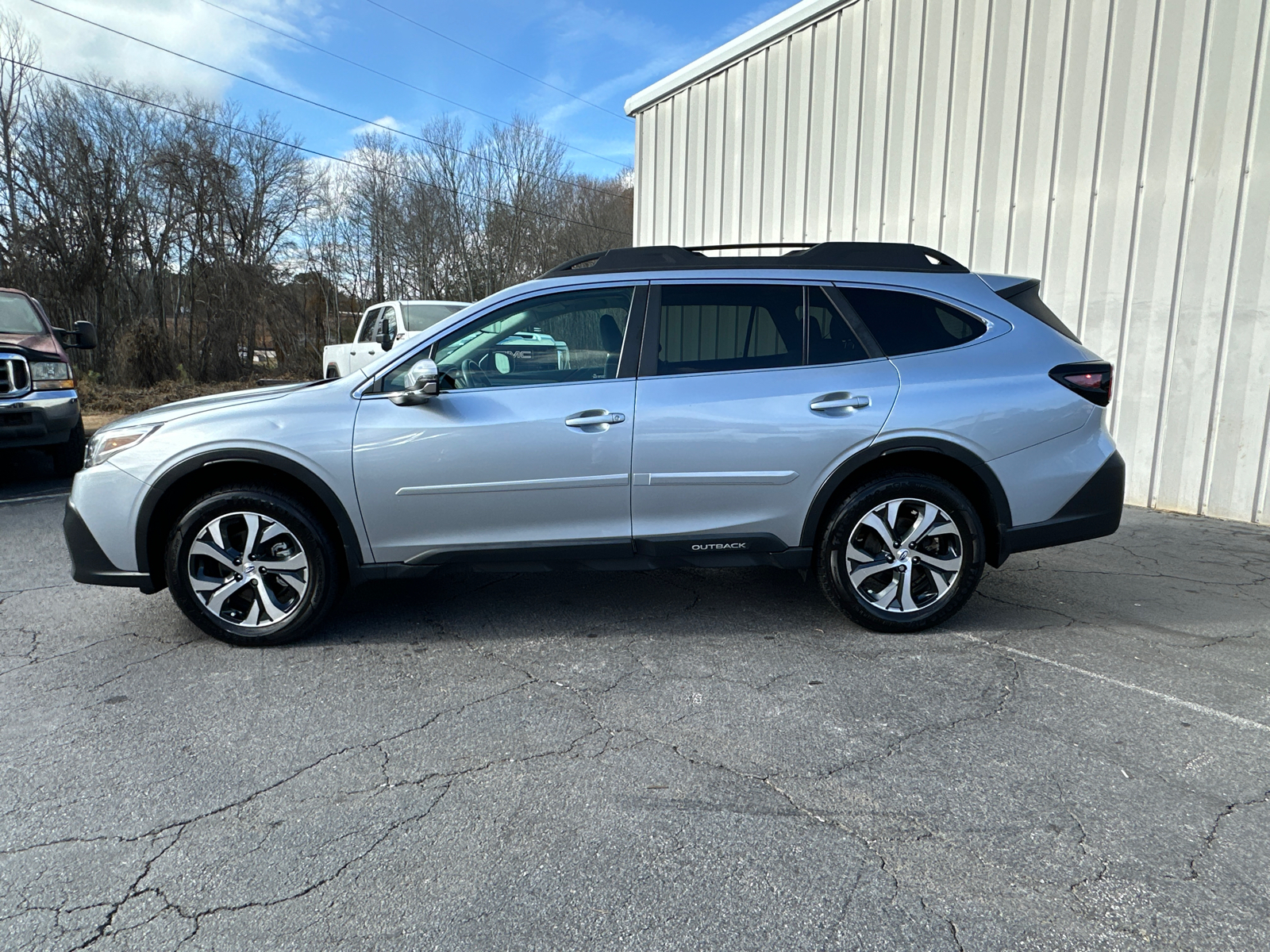 2020 Subaru Outback Limited 9