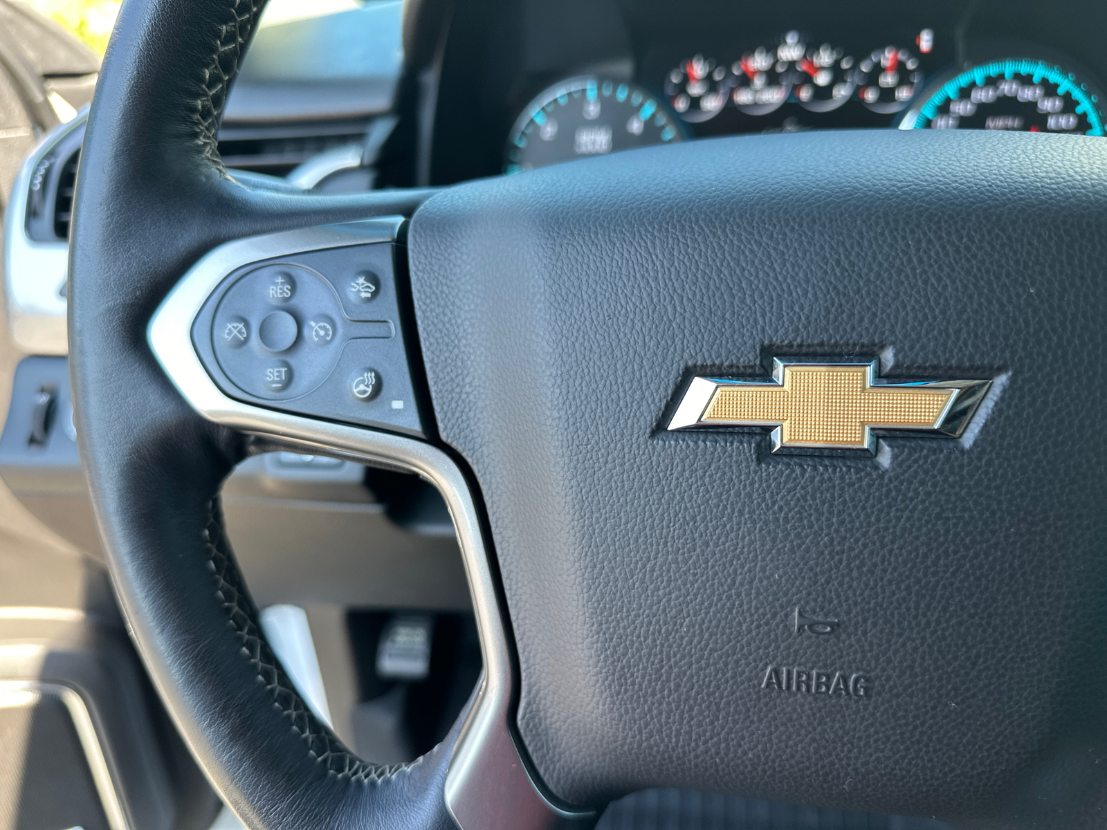 2019 Chevrolet Suburban Premier 27