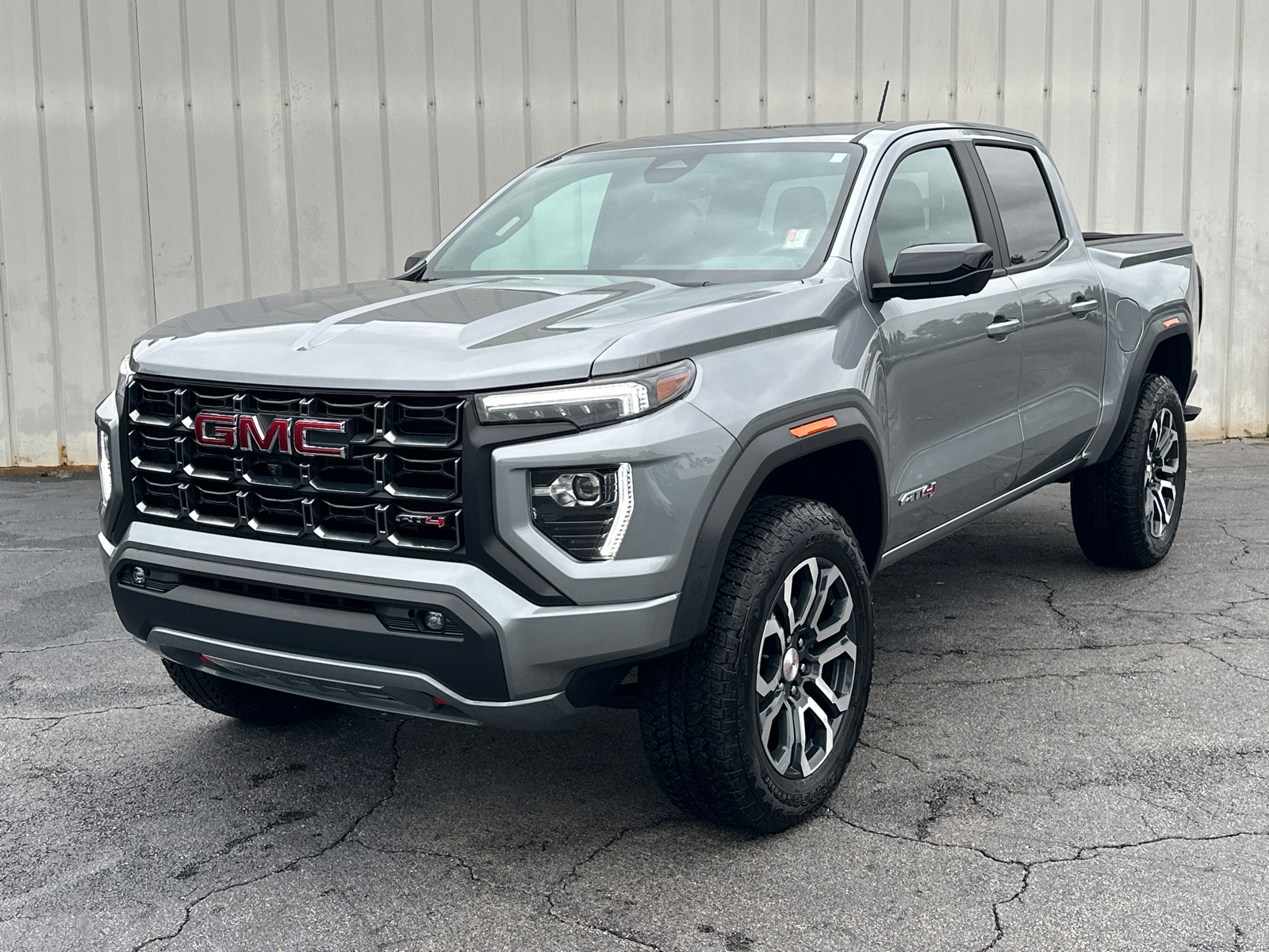 2024 GMC Canyon AT4 2