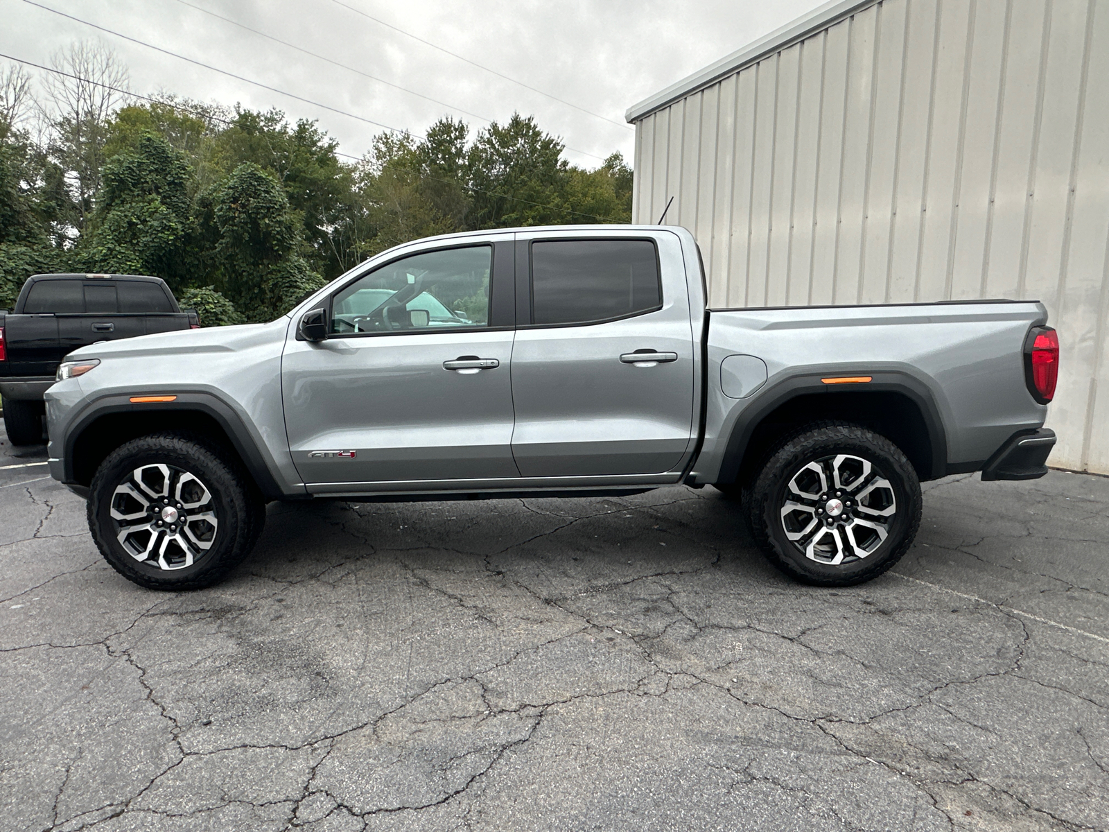 2024 GMC Canyon AT4 9