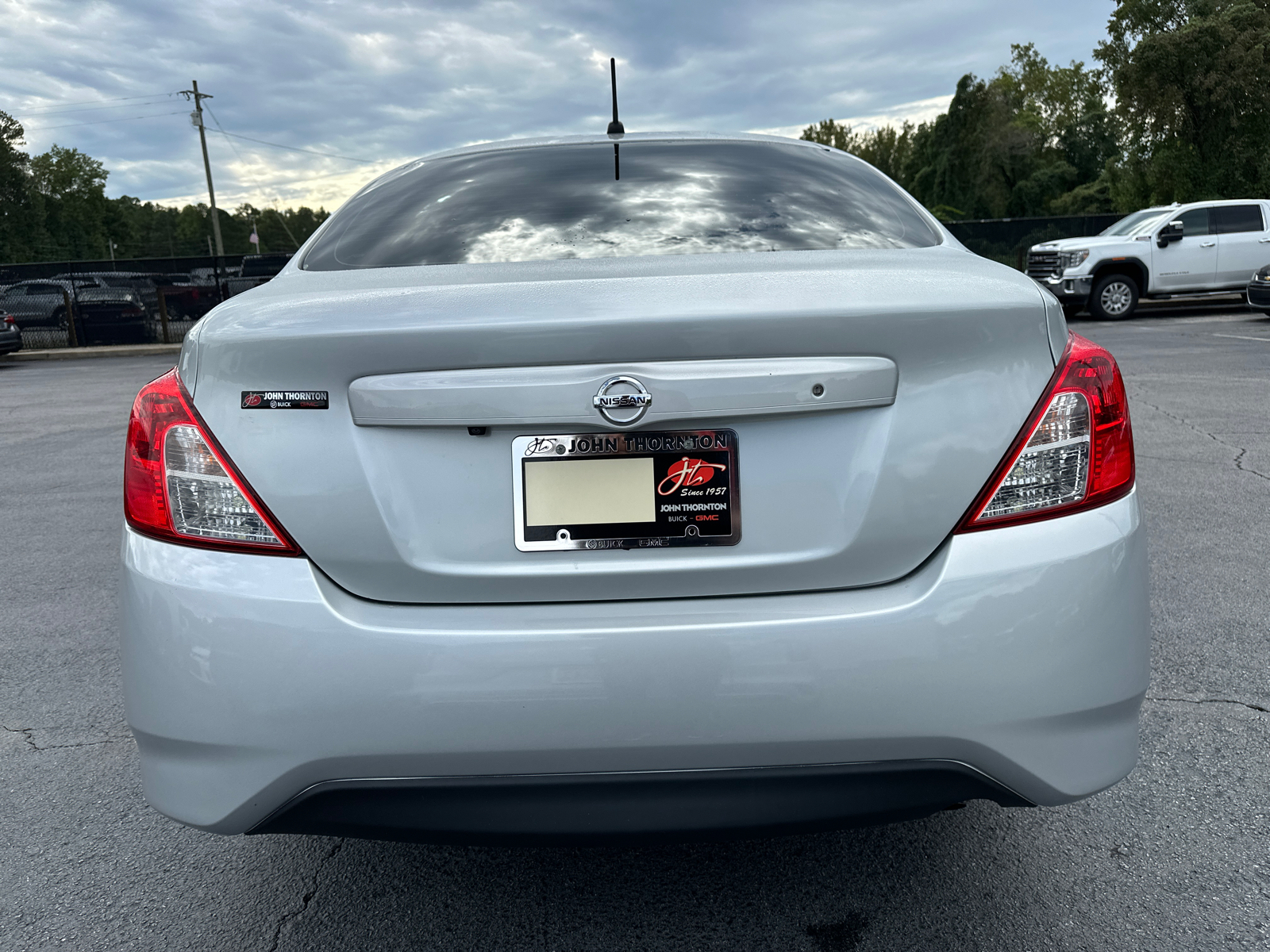 2019 Nissan Versa 1.6 S 7