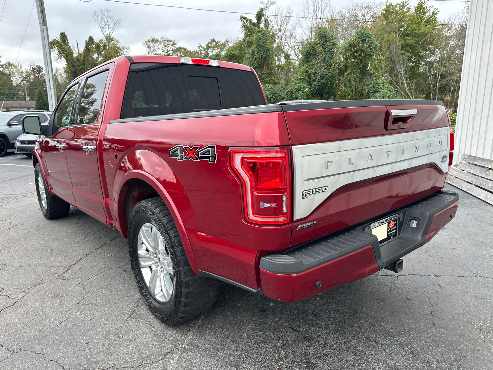 2015 Ford F-150 Platinum 8