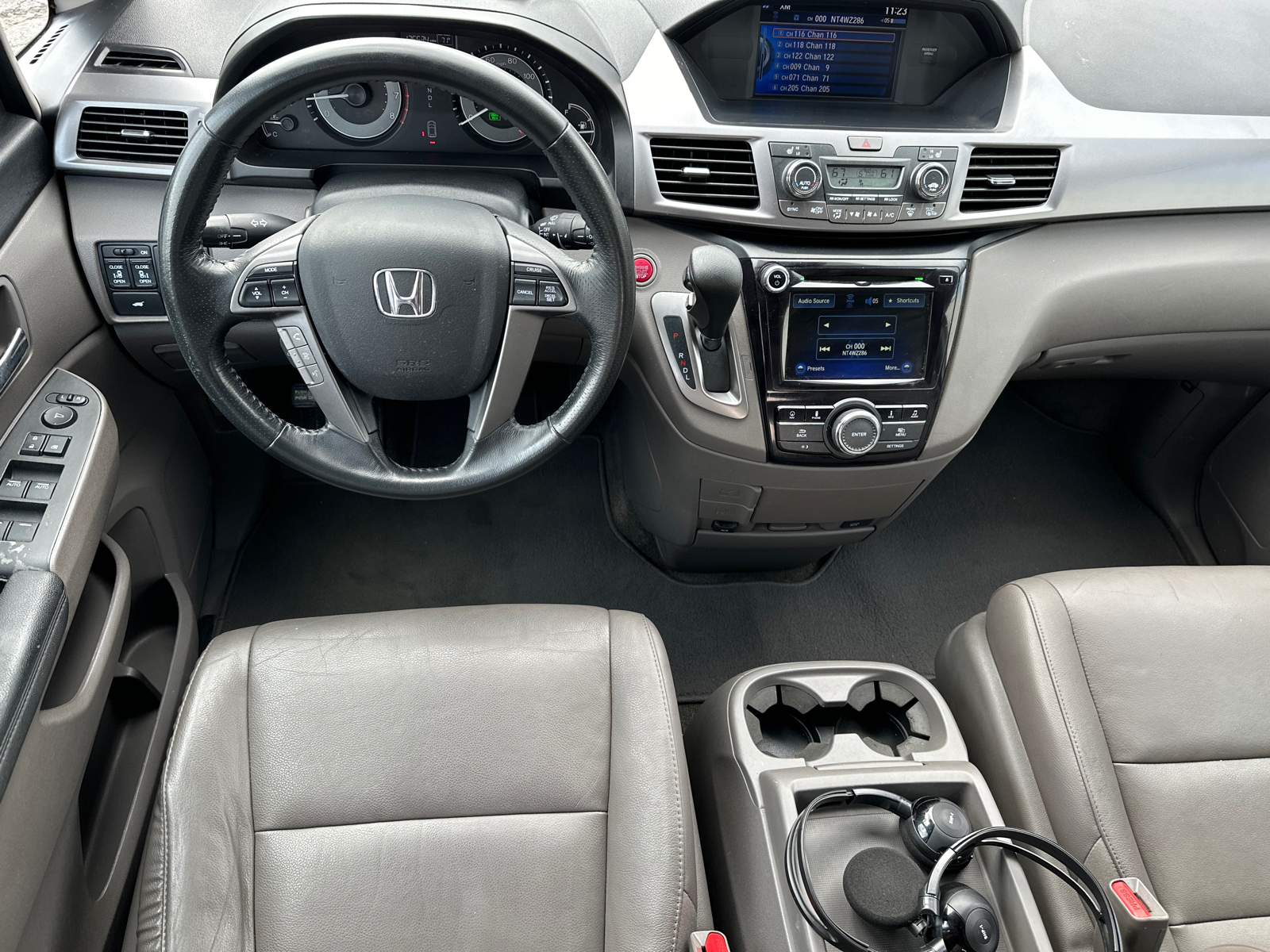 2014 Honda Odyssey EX-L 21