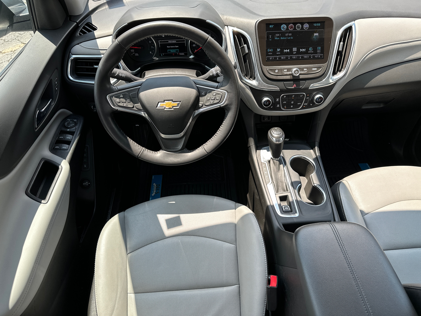 2018 Chevrolet Equinox Premier 24