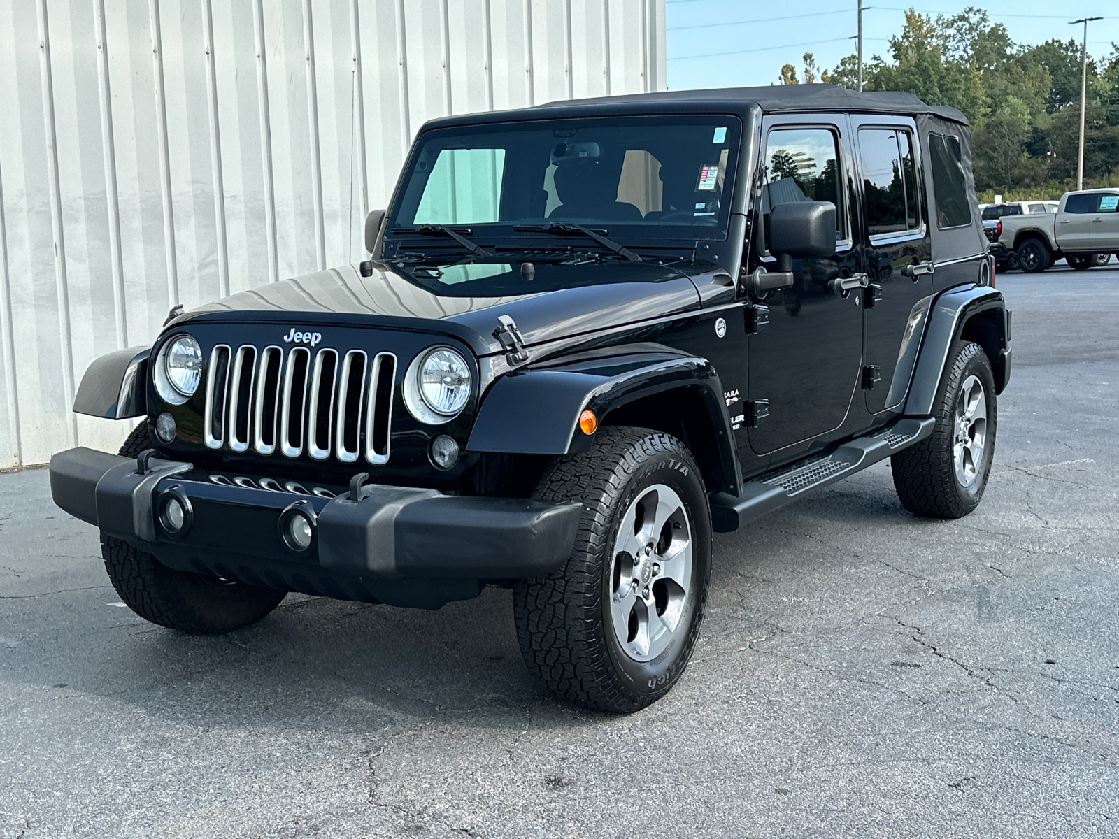 2016 Jeep Wrangler Unlimited Sahara 2