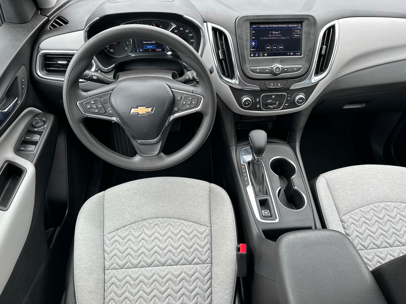 2024 Chevrolet Equinox LS 23