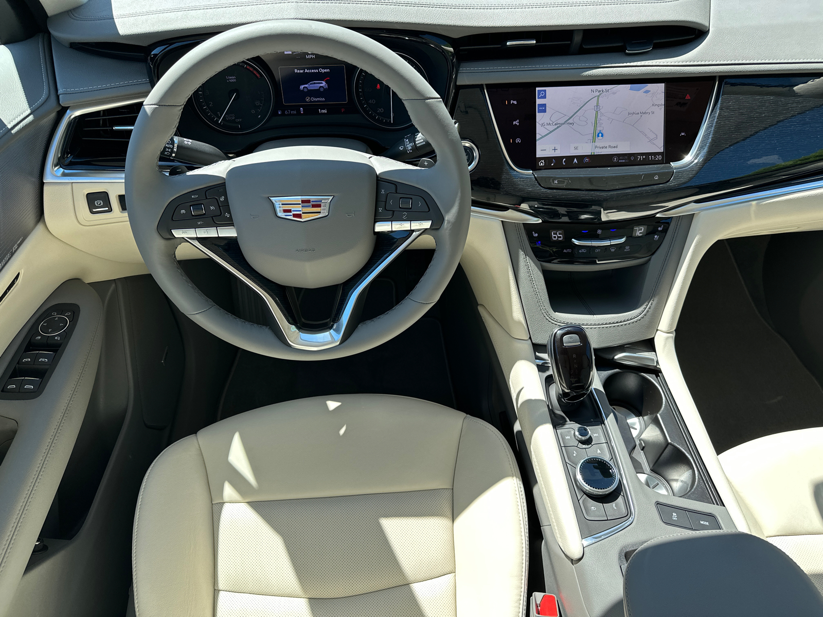 2024 Cadillac XT6 Premium Luxury 23