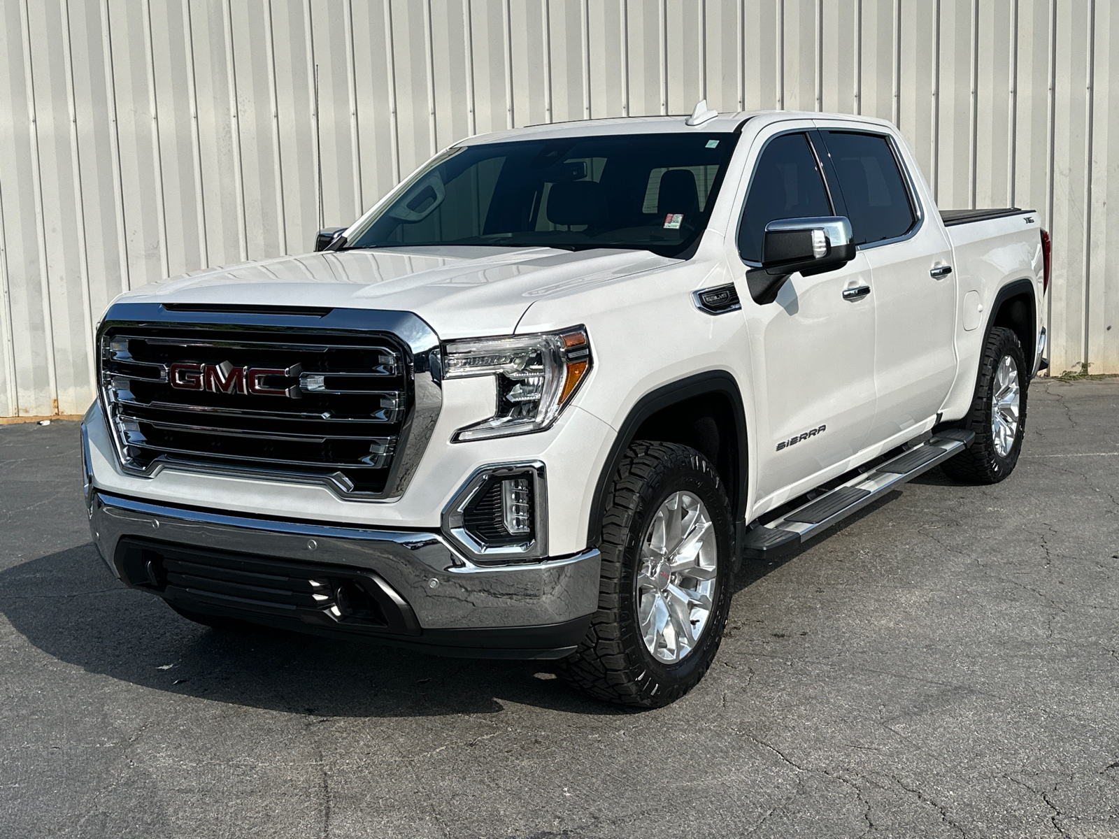 2020 GMC Sierra 1500 SLT 2