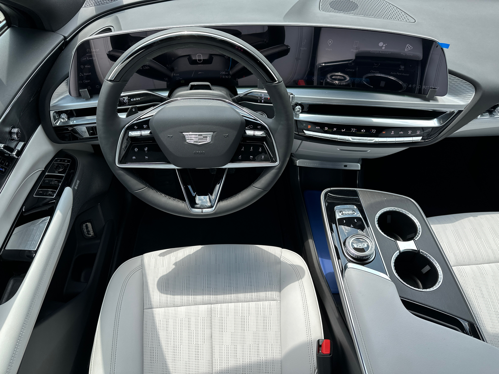 2024 Cadillac LYRIQ Luxury 22