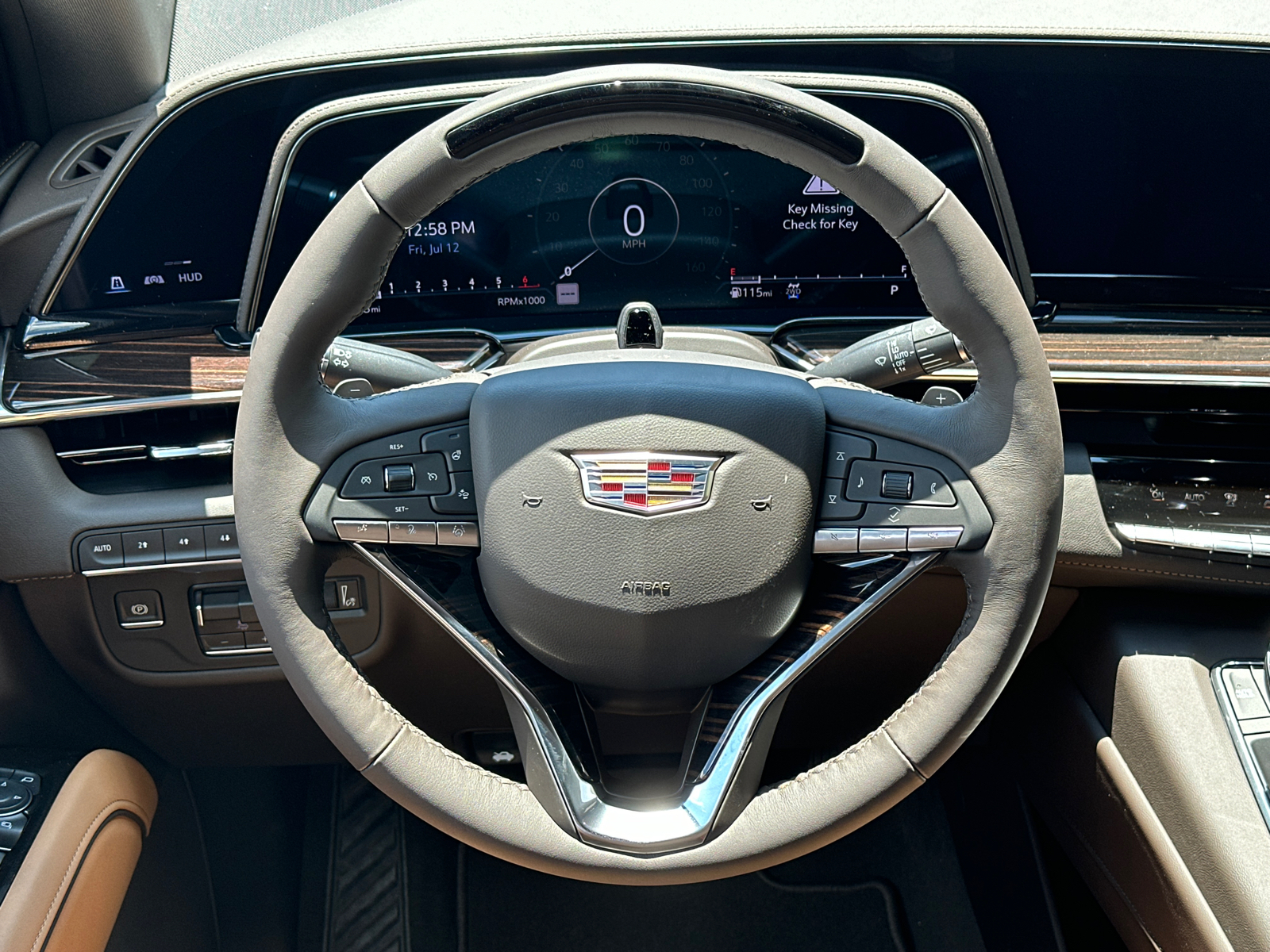 2024 Cadillac Escalade ESV Sport 25