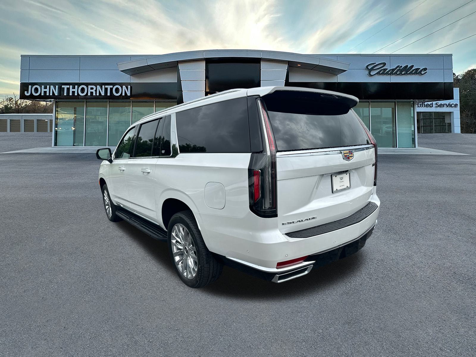 2024 Cadillac Escalade ESV Premium 7