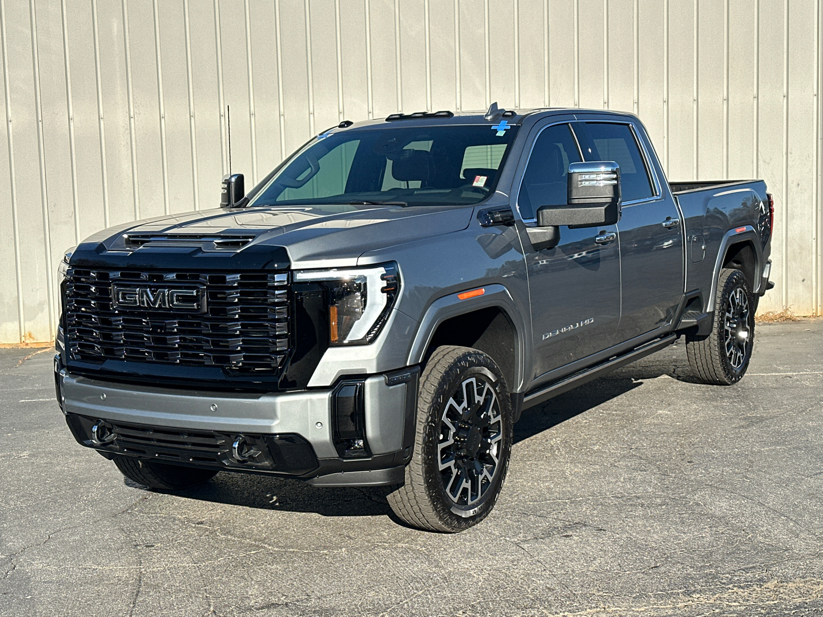 2025 GMC Sierra 2500HD Denali Ultimate 3