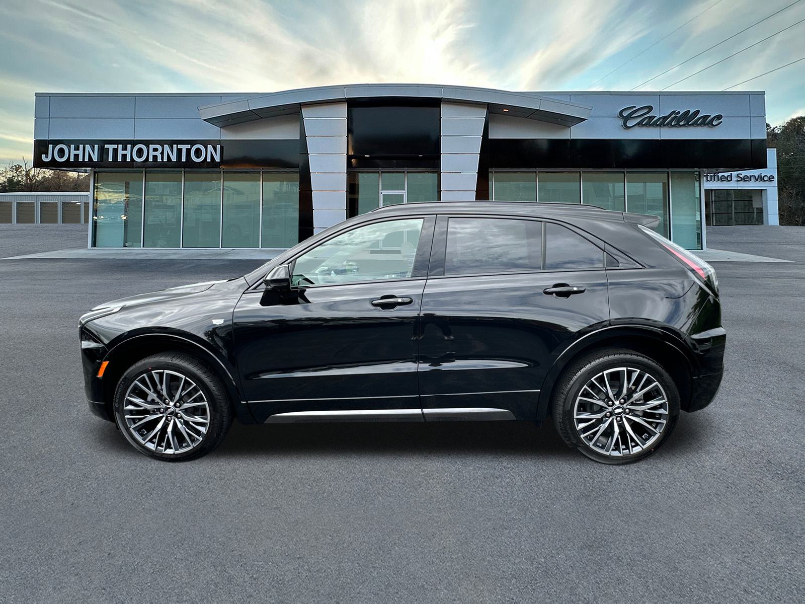 2024 Cadillac XT4 Sport 8