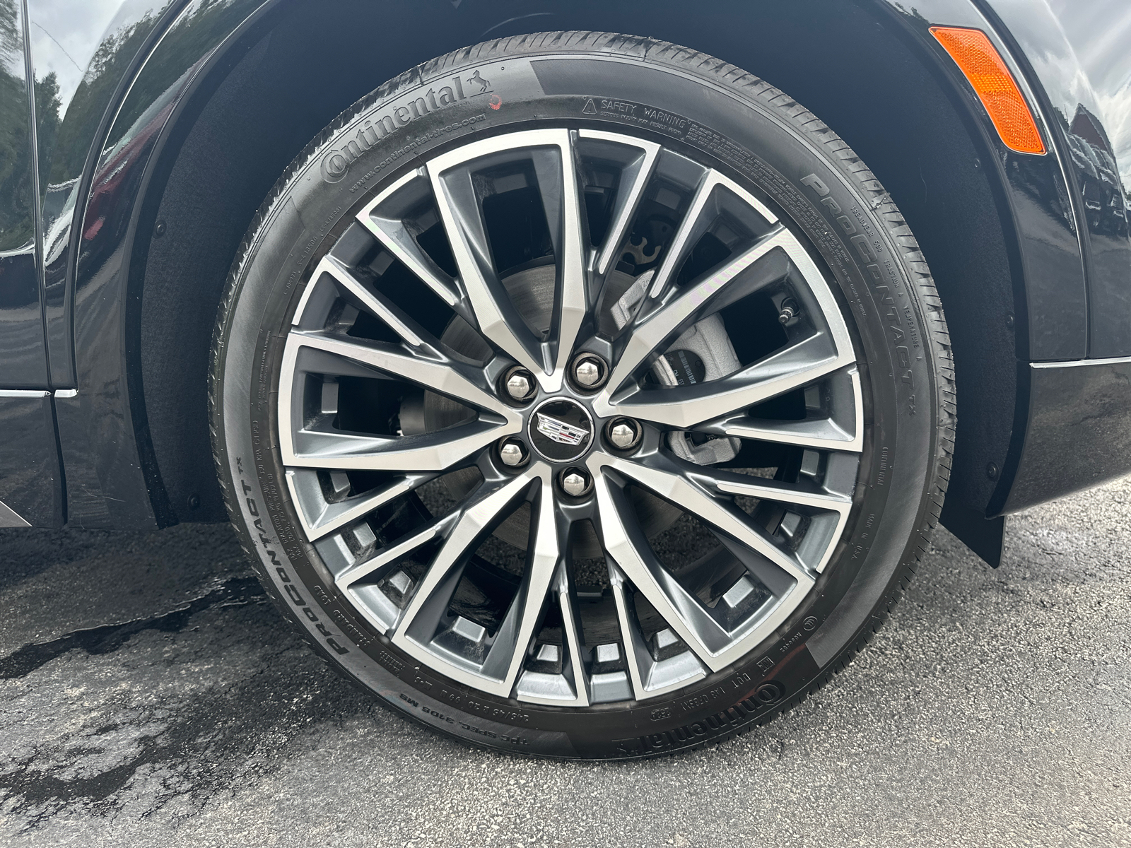 2024 Cadillac XT4 Sport 12