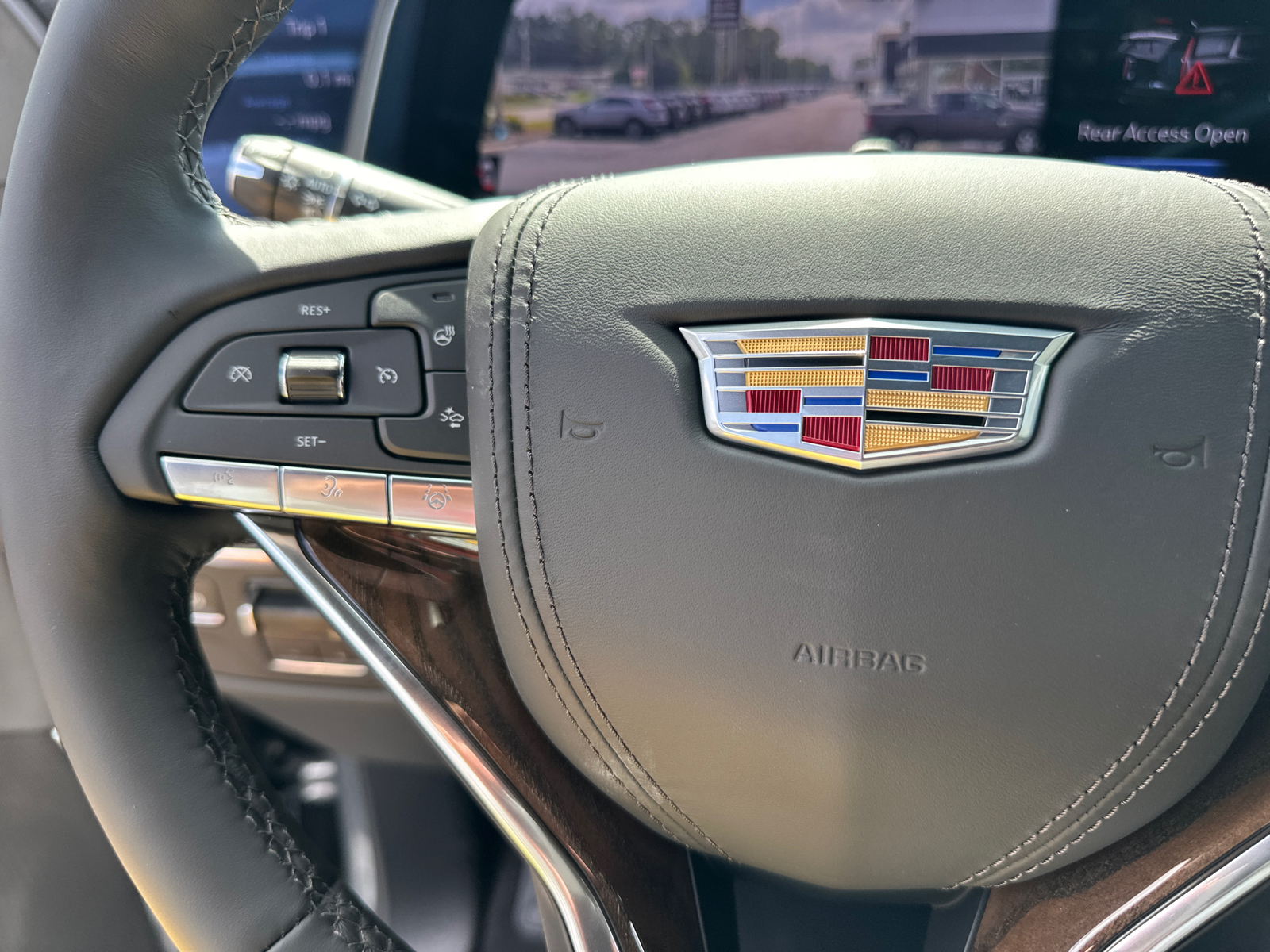 2024 Cadillac Escalade Premium Luxury Platinum 26