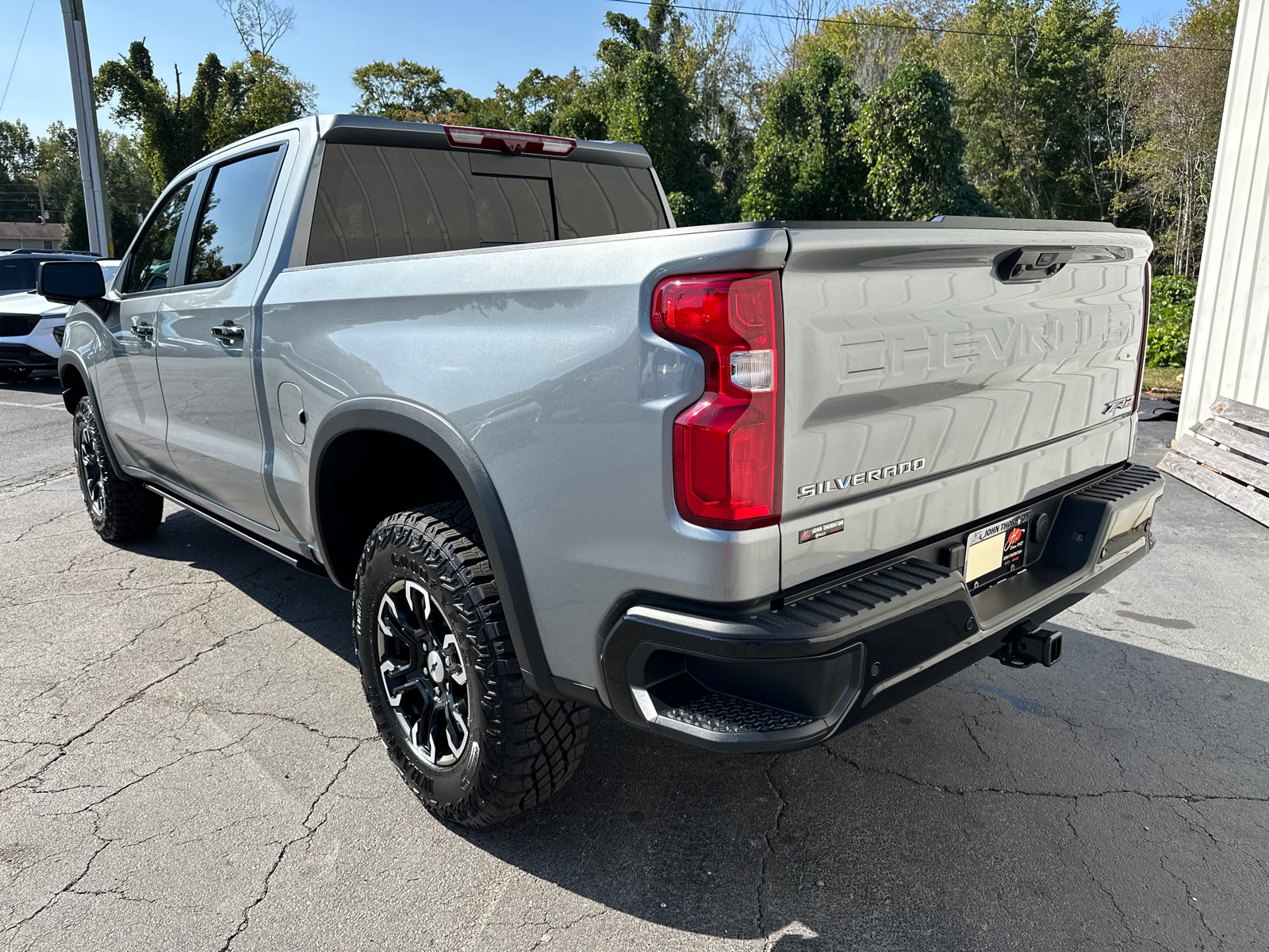 2024 Chevrolet Silverado 1500 ZR2 8