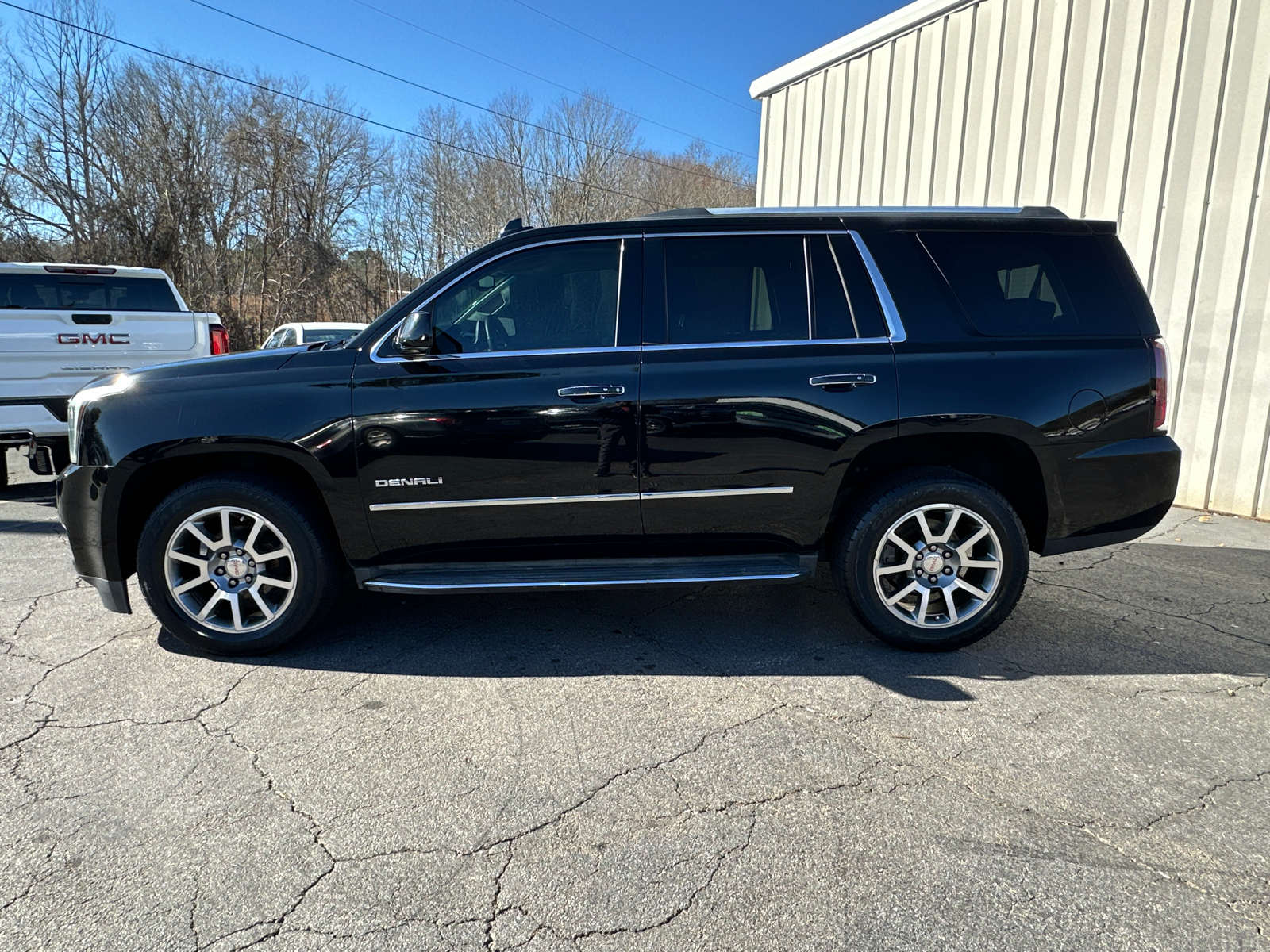 2015 GMC Yukon Denali 10