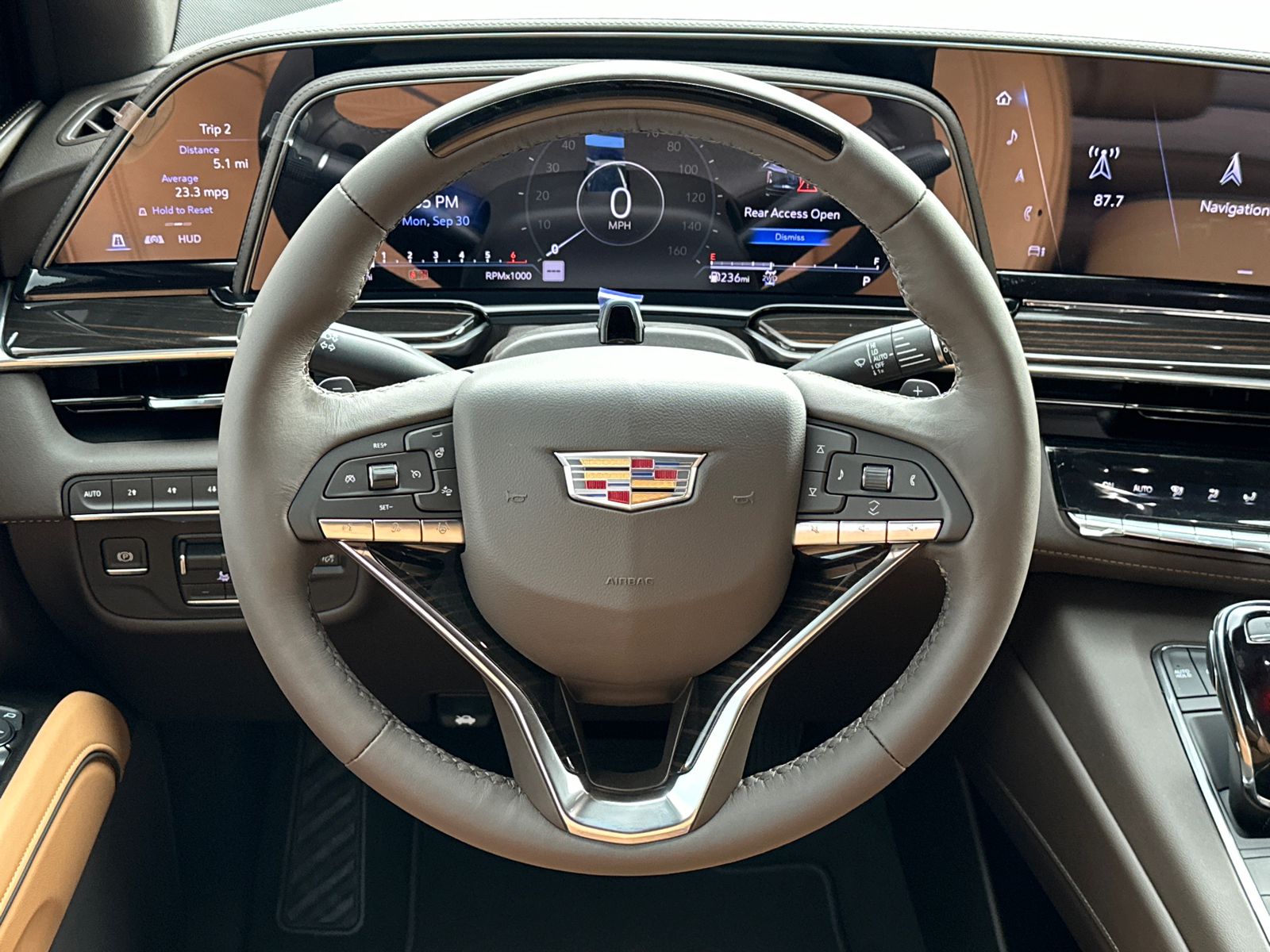 2024 Cadillac Escalade ESV Sport 25