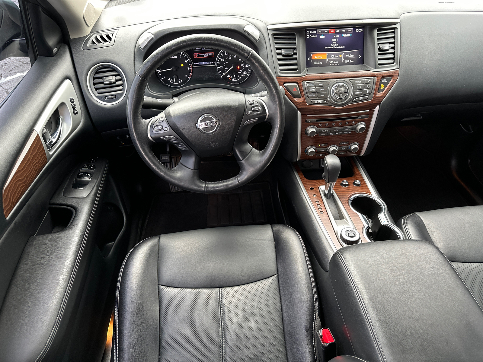 2020 Nissan Pathfinder Platinum 25