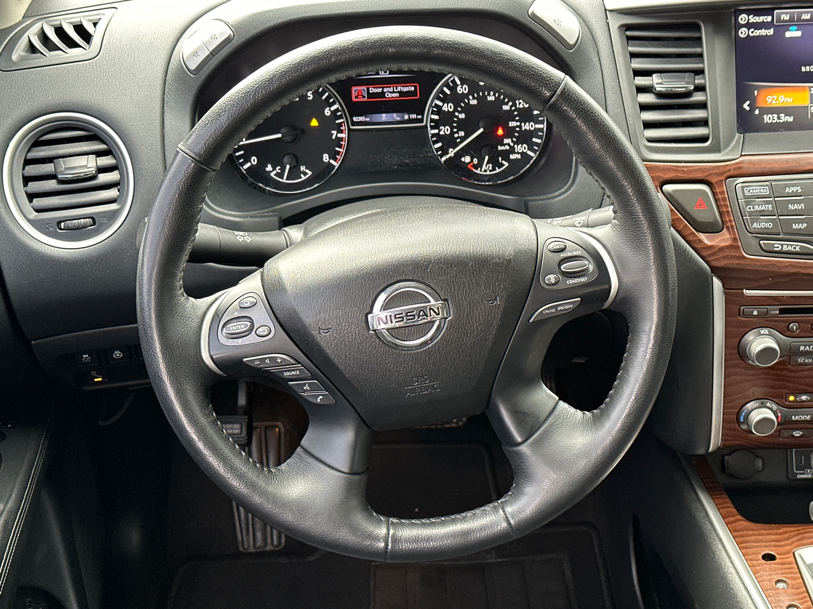 2020 Nissan Pathfinder Platinum 26