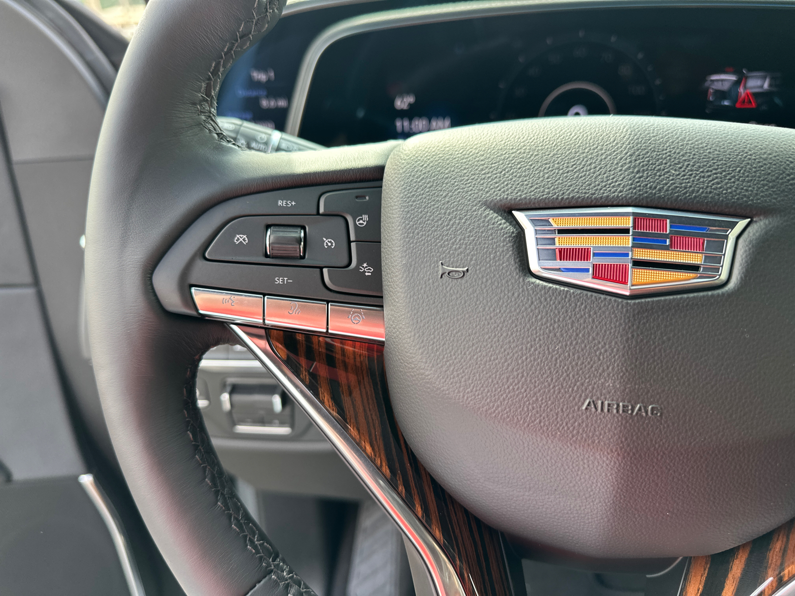 2024 Cadillac Escalade Premium Luxury 27