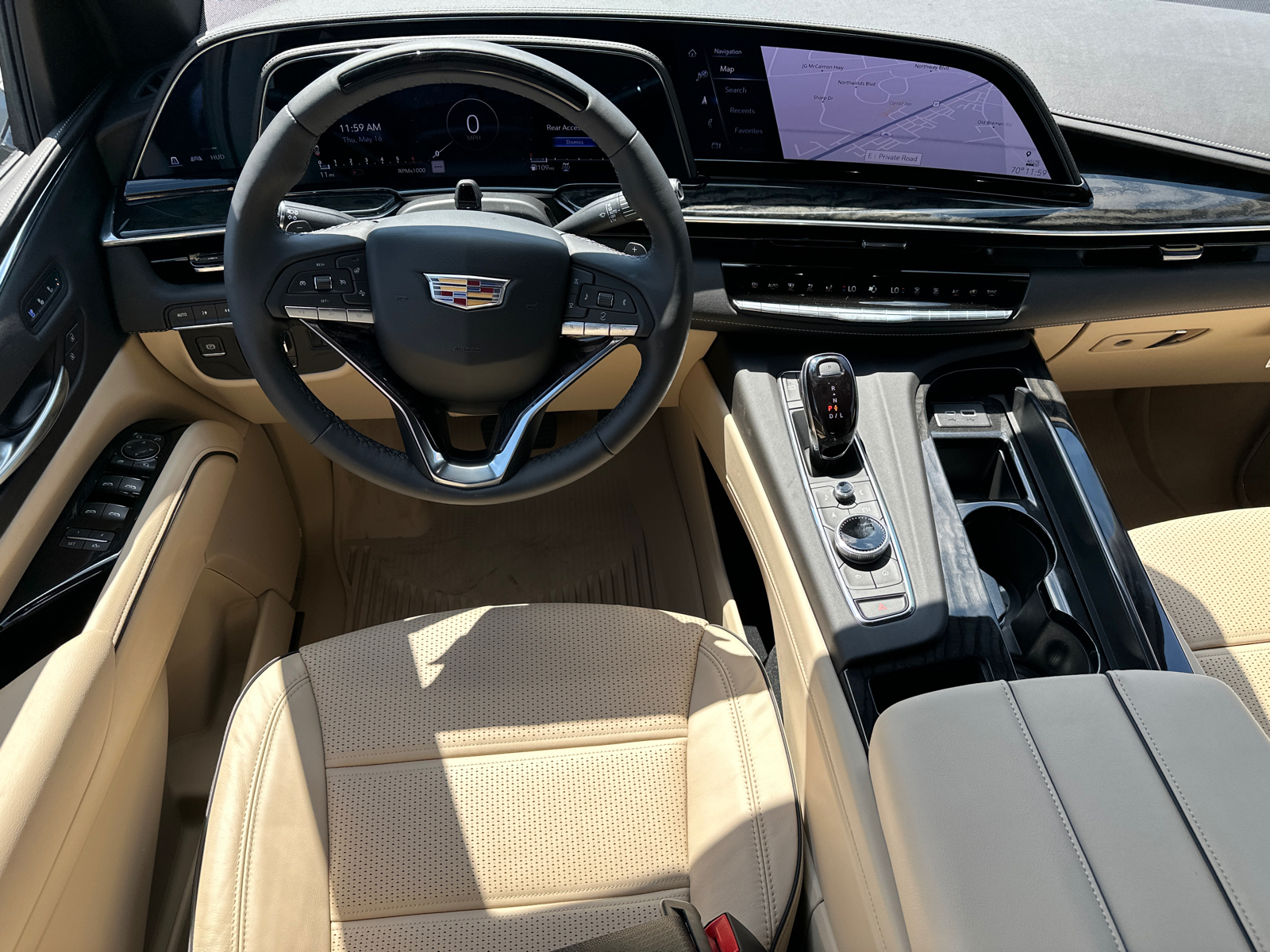2024 Cadillac Escalade ESV Premium 25