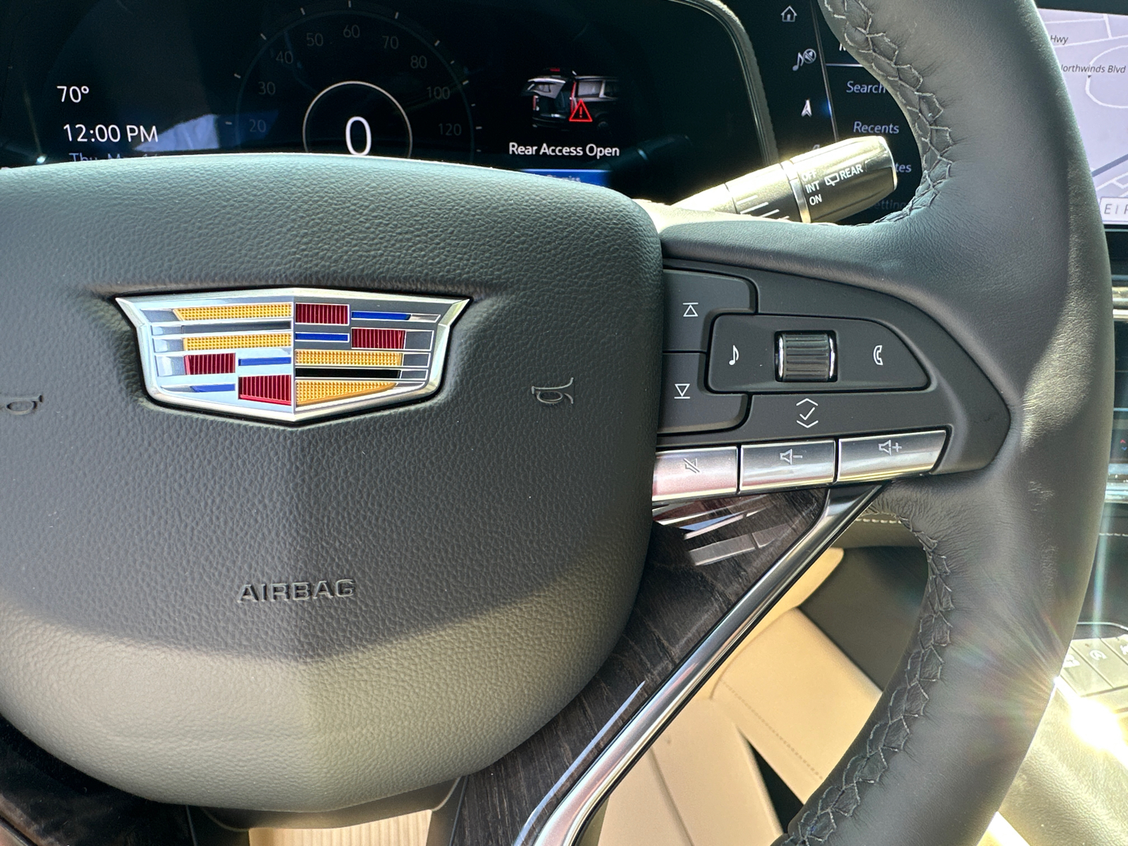 2024 Cadillac Escalade ESV Premium 29