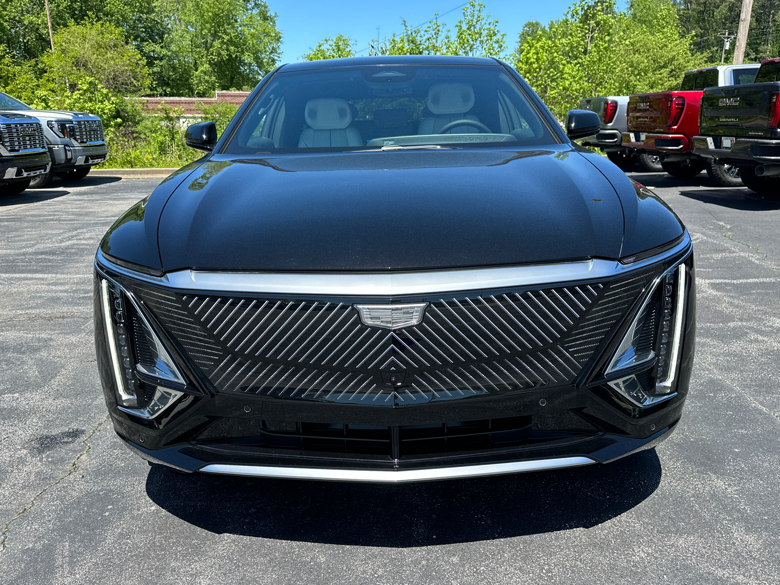 2024 Cadillac LYRIQ Luxury 4