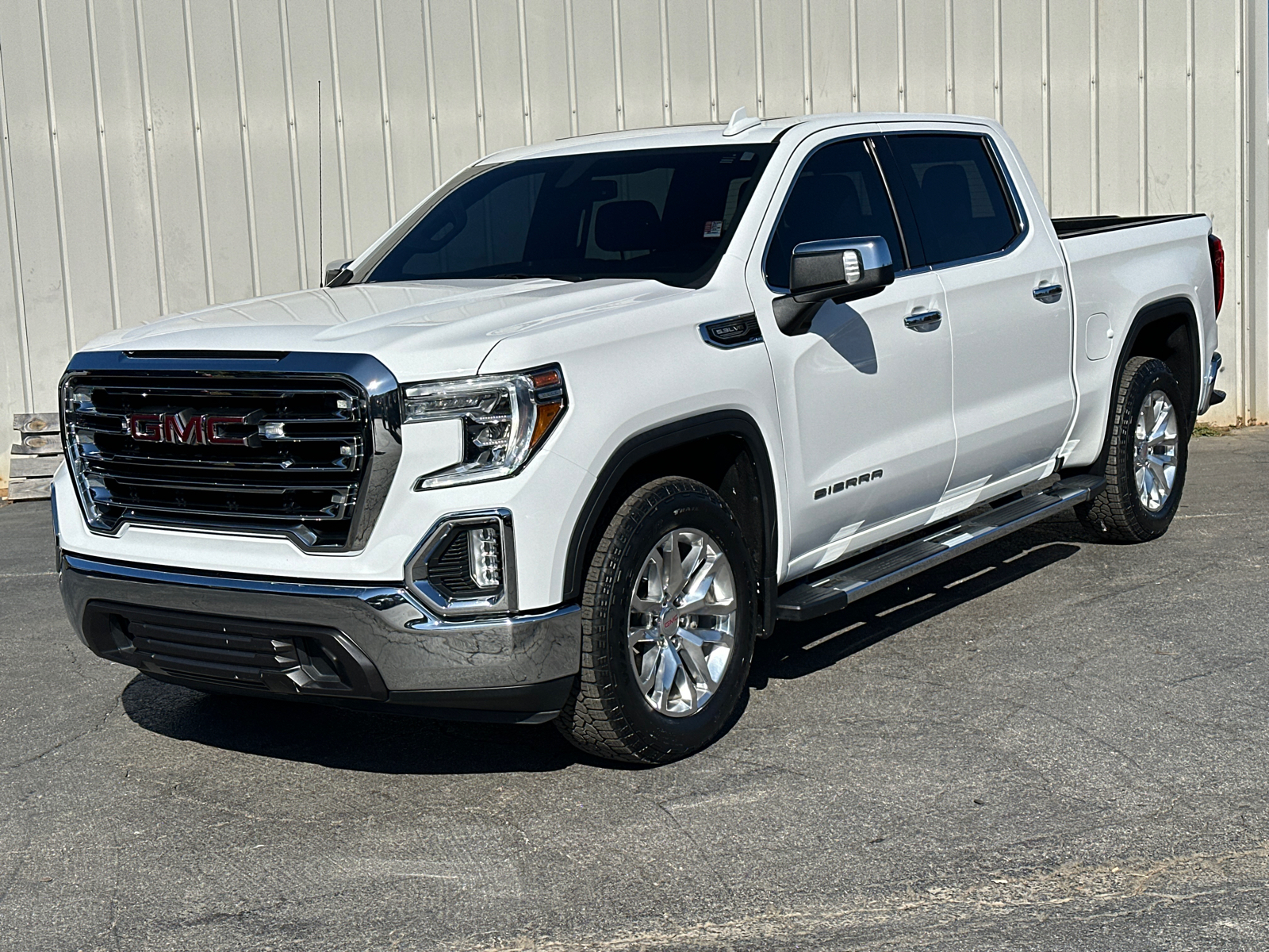 2021 GMC Sierra 1500 SLT 2