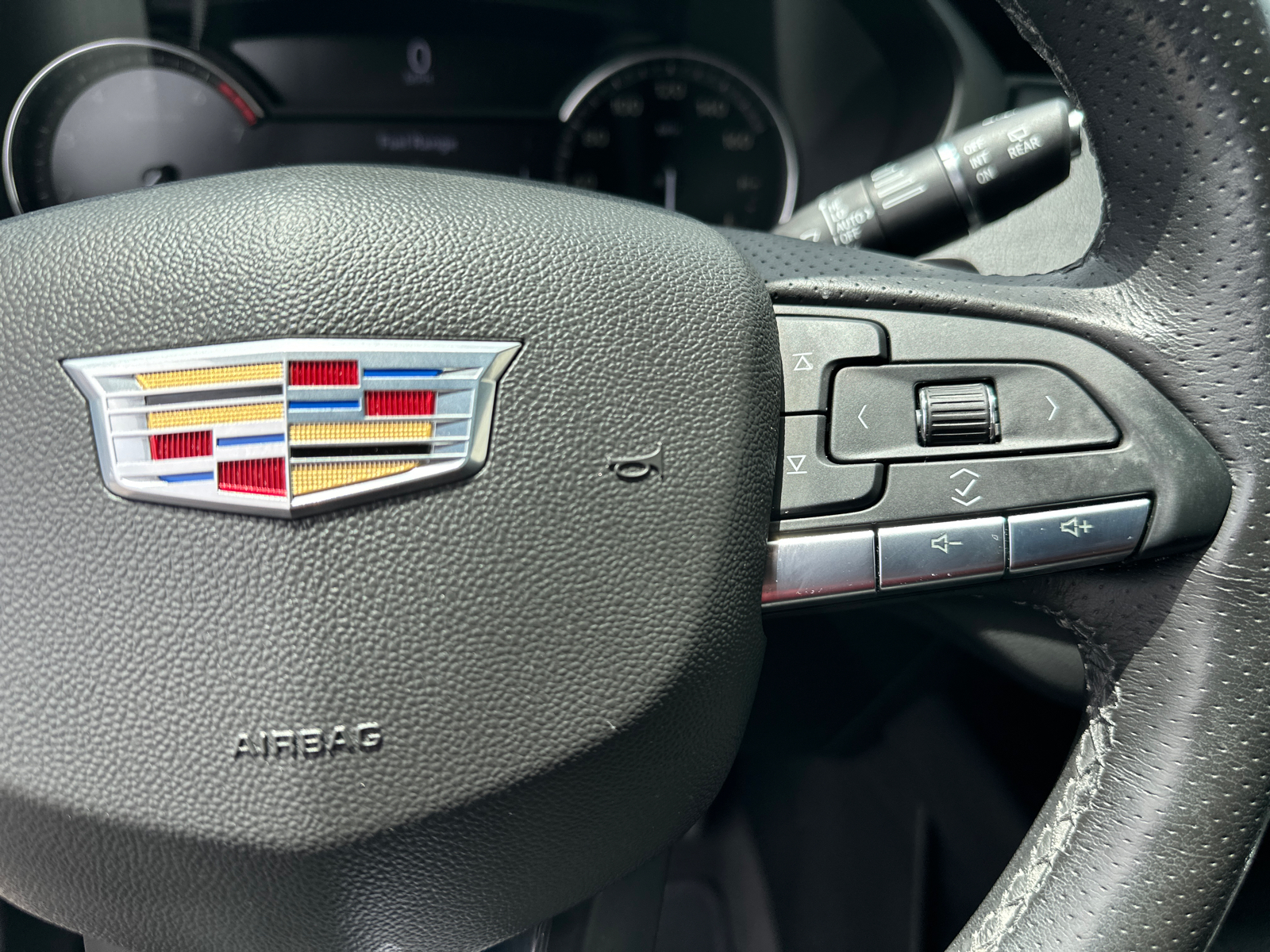 2020 Cadillac XT4 Sport 25