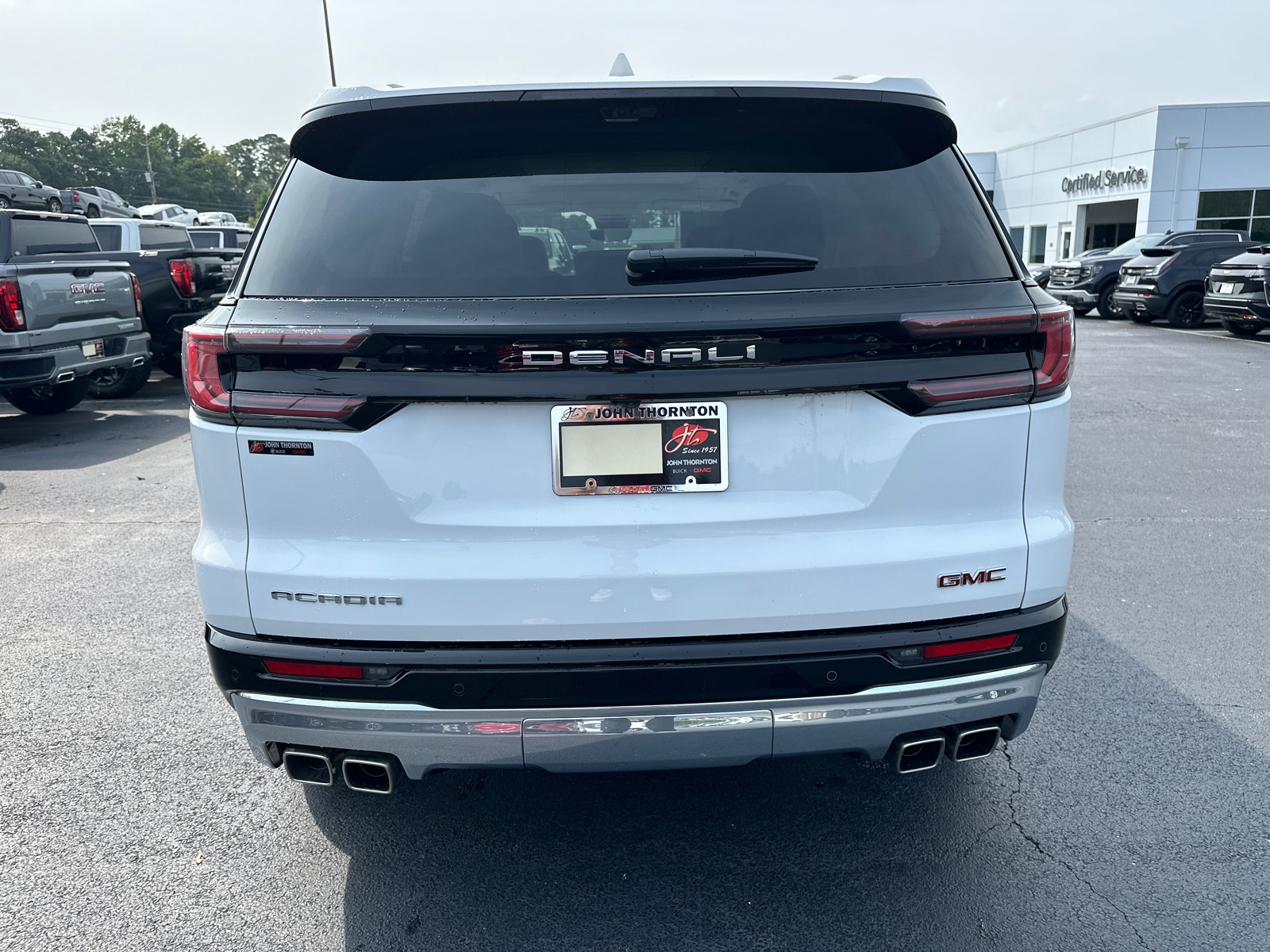 2024 GMC Acadia Denali 7