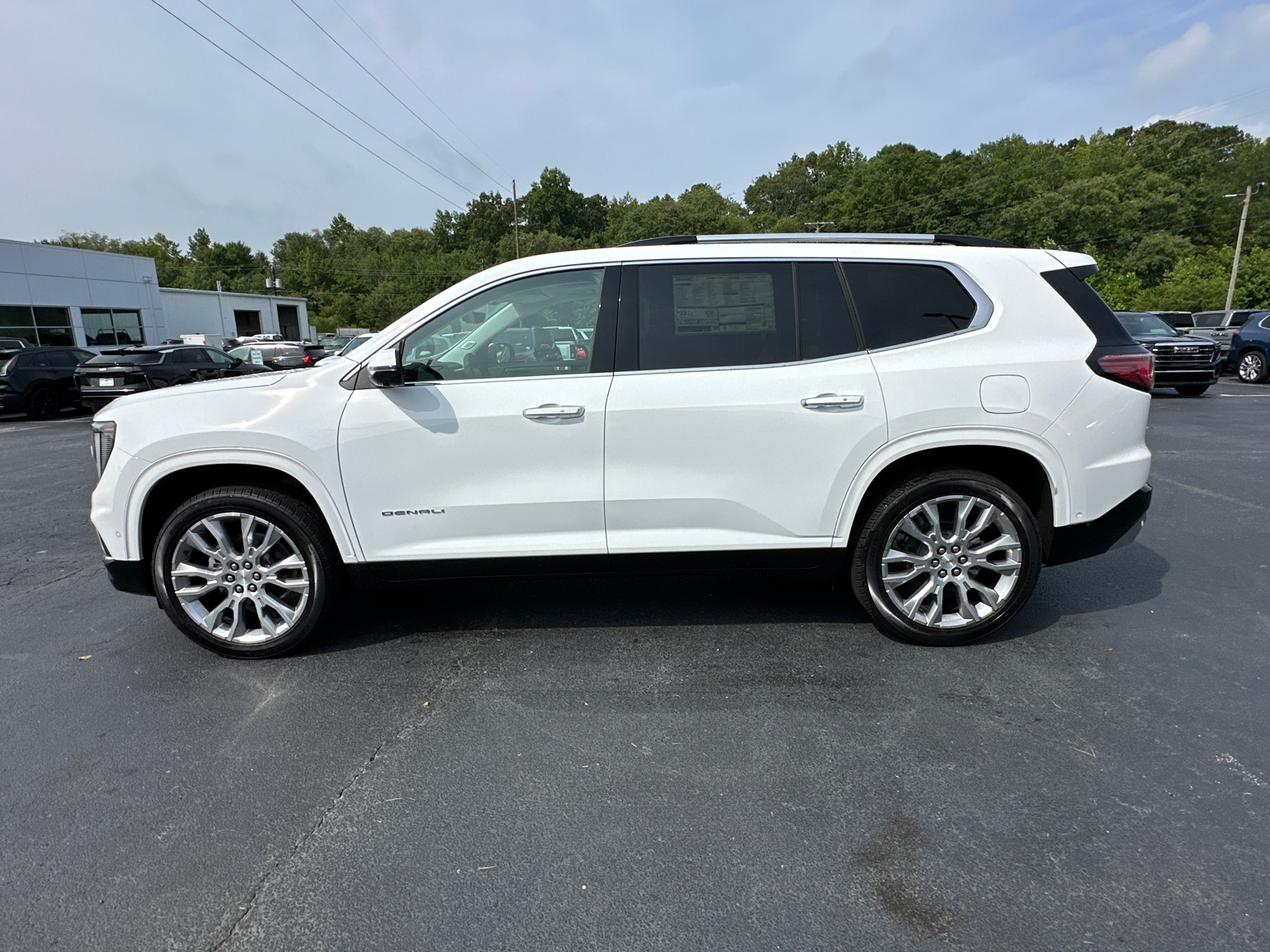 2024 GMC Acadia Denali 9