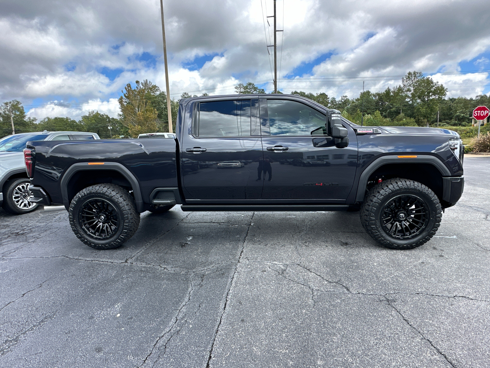 2024 GMC Sierra 2500HD AT4 5