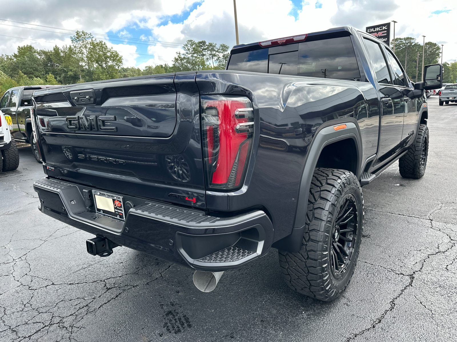 2024 GMC Sierra 2500HD AT4 6