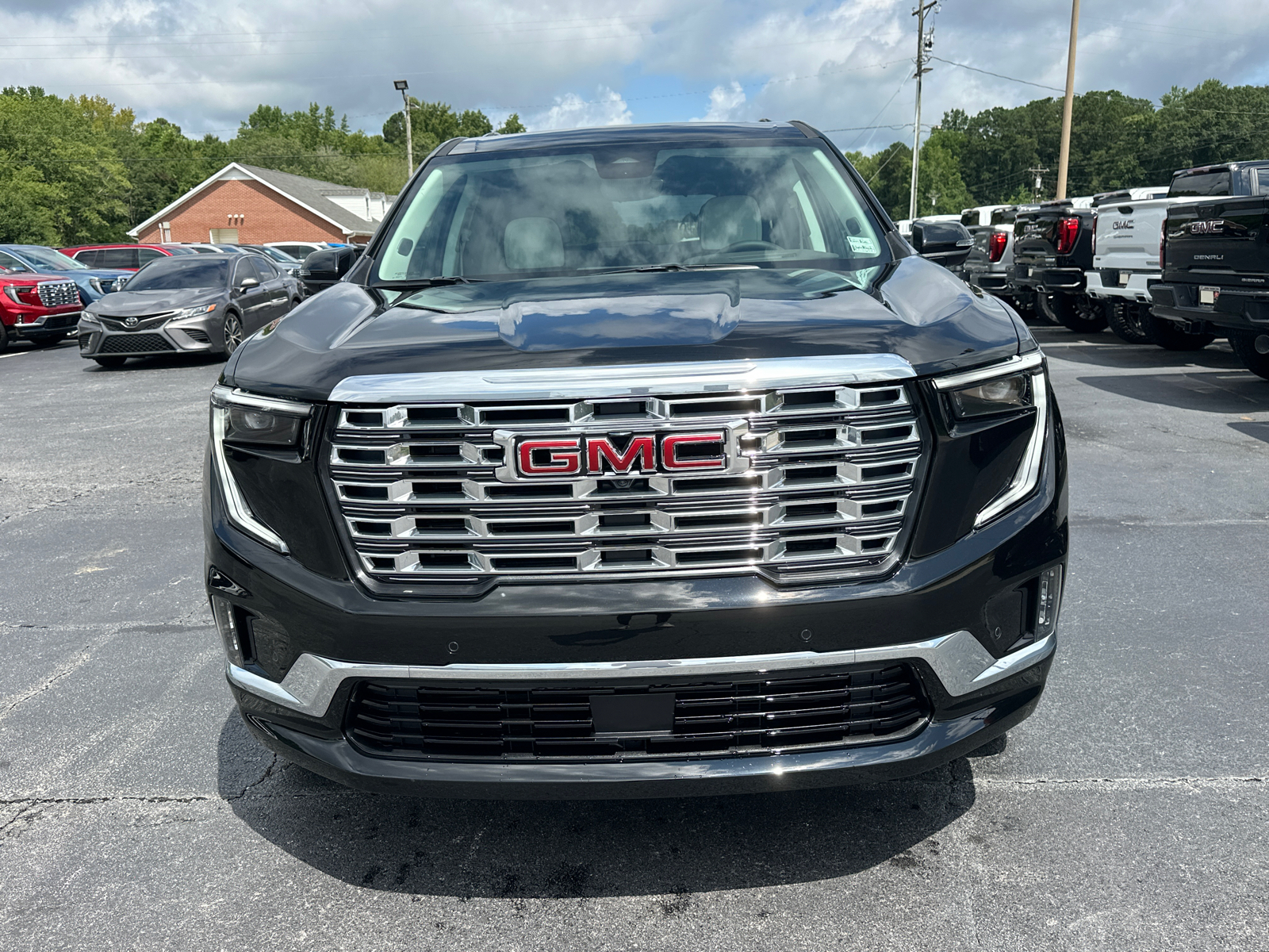 2024 GMC Acadia Denali 3