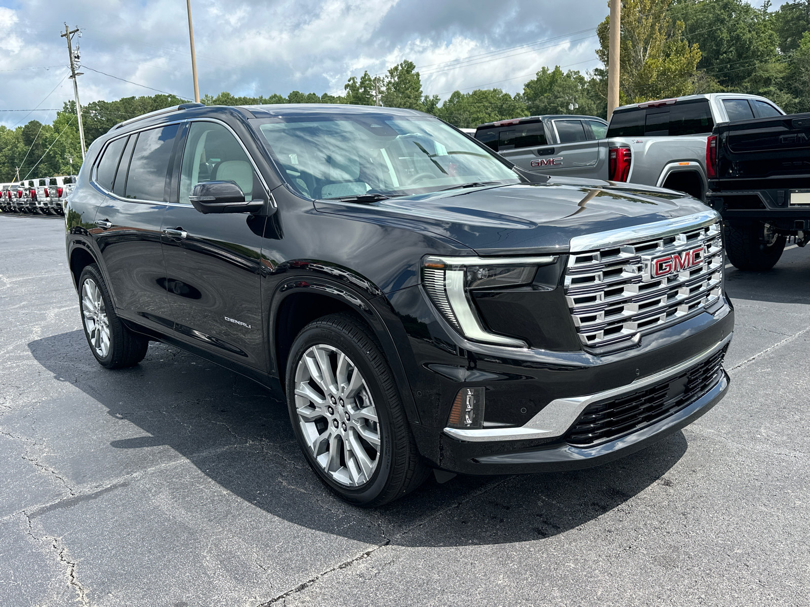 2024 GMC Acadia Denali 4