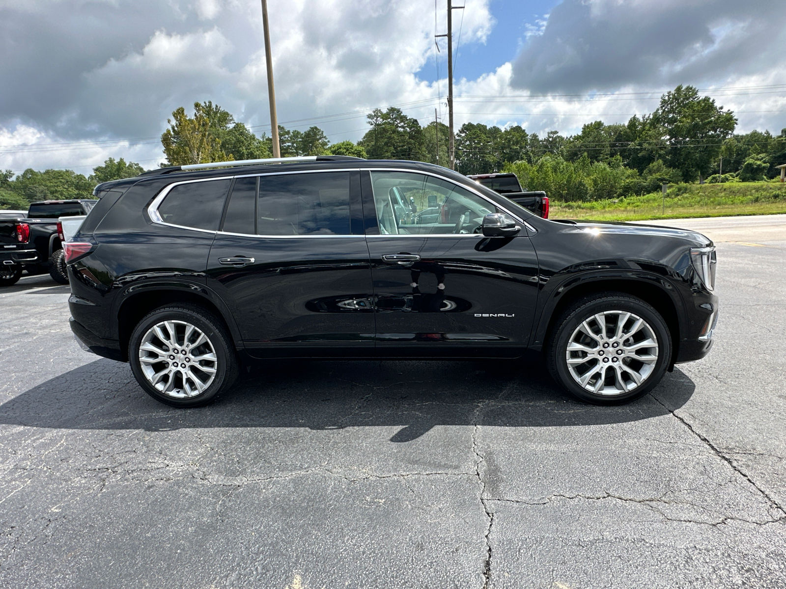 2024 GMC Acadia Denali 5