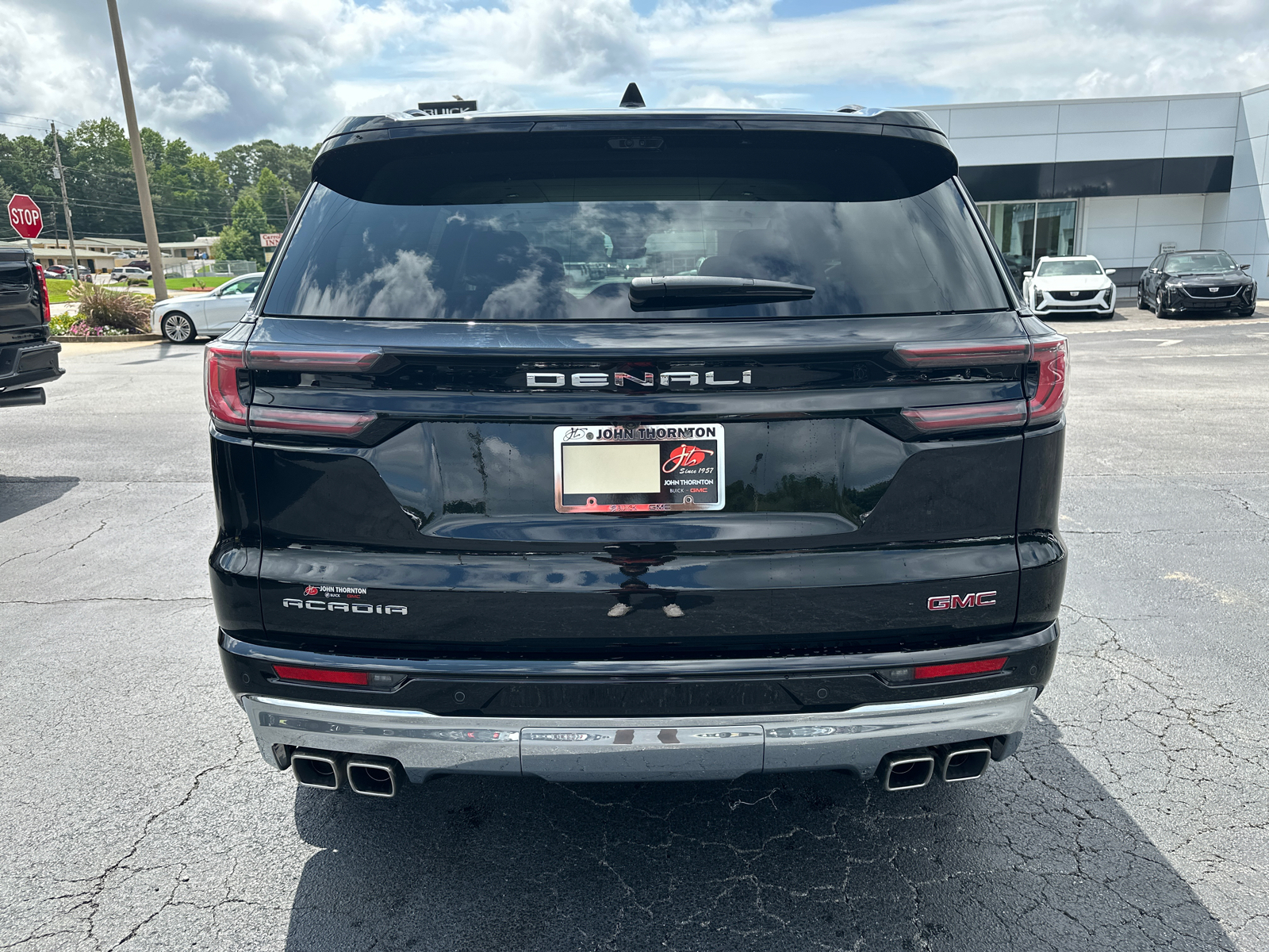 2024 GMC Acadia Denali 7