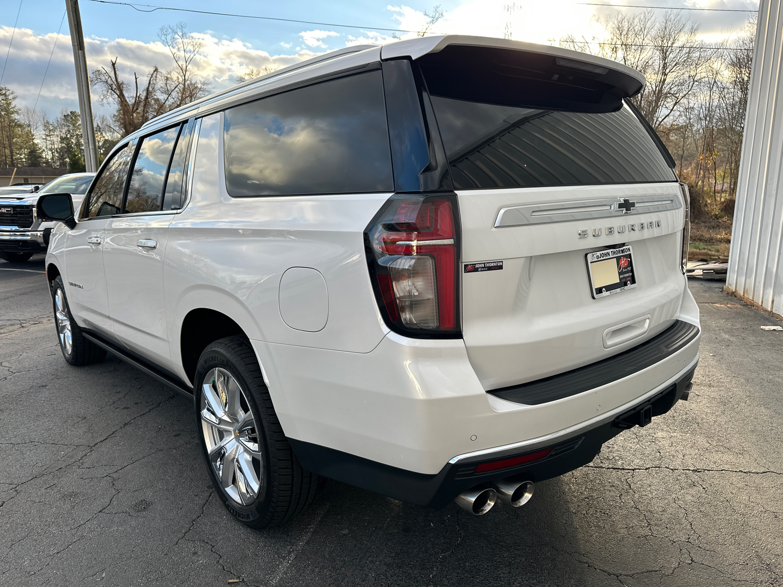 2021 Chevrolet Suburban High Country 9